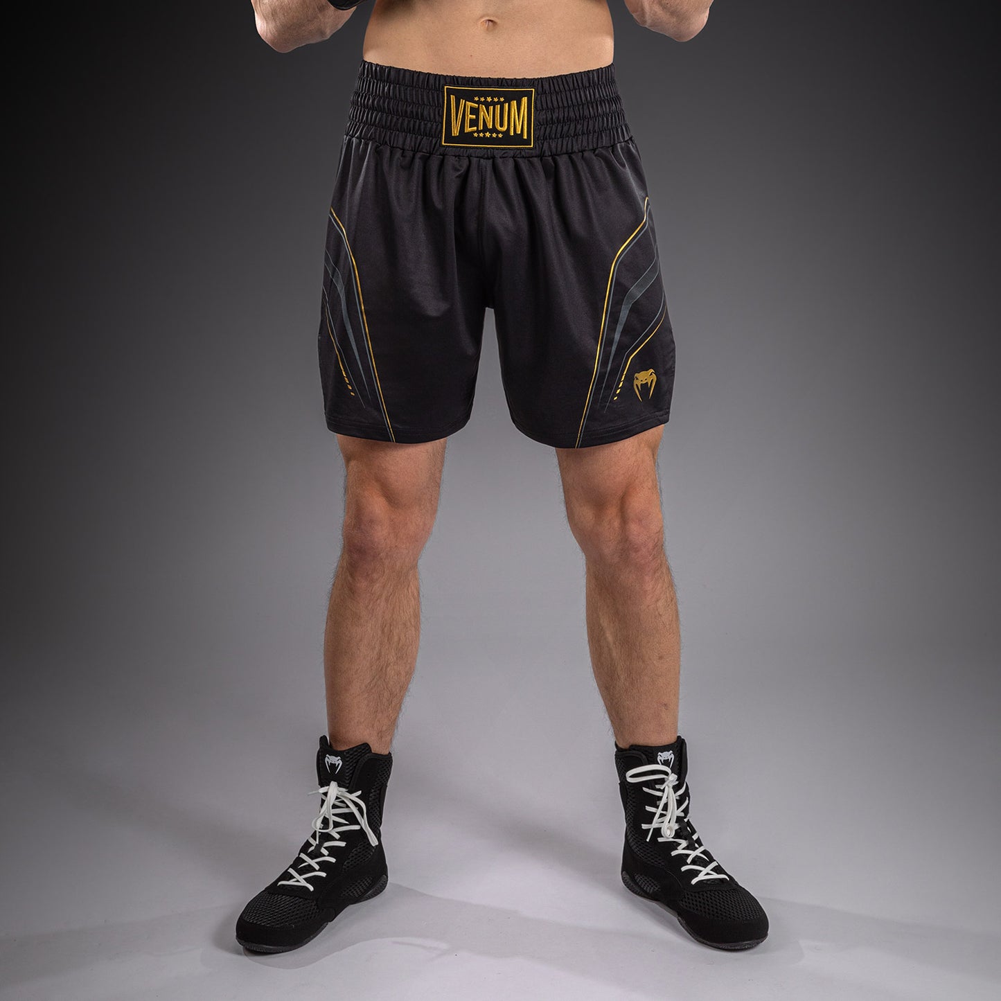 Venum Streamline Boxing Shorts - Black/Gold