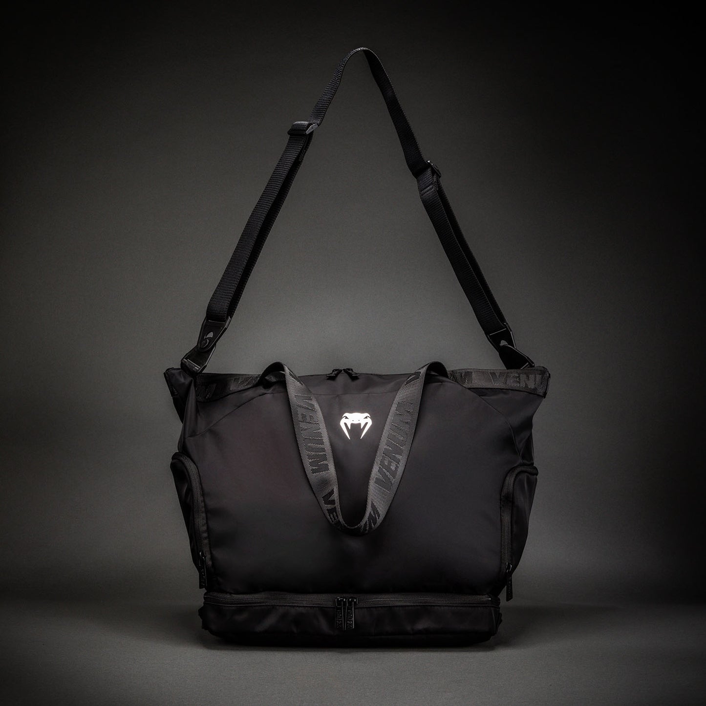 Venum Essential Sports Bags - Black