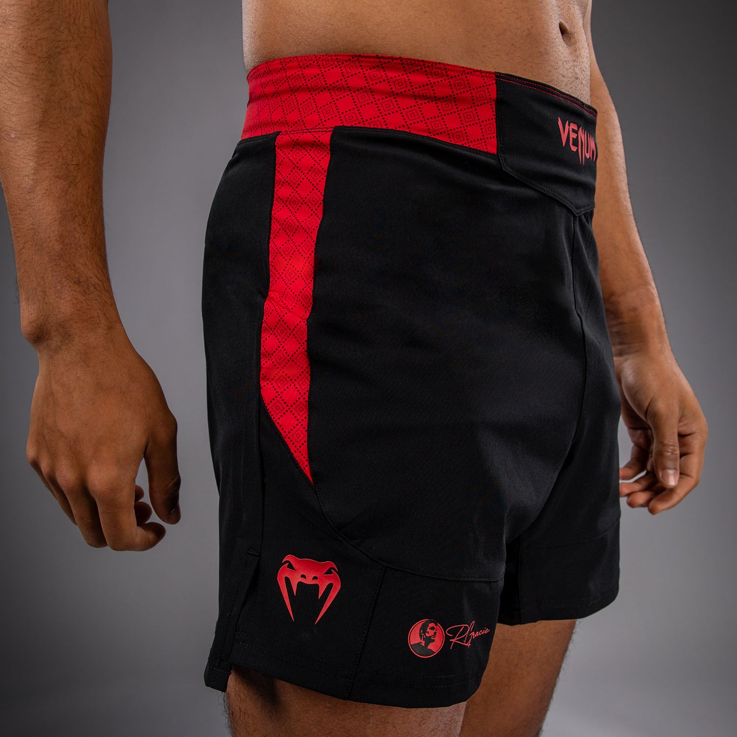 Venum x Roger Gracie Signature Fightshorts - Black/Red