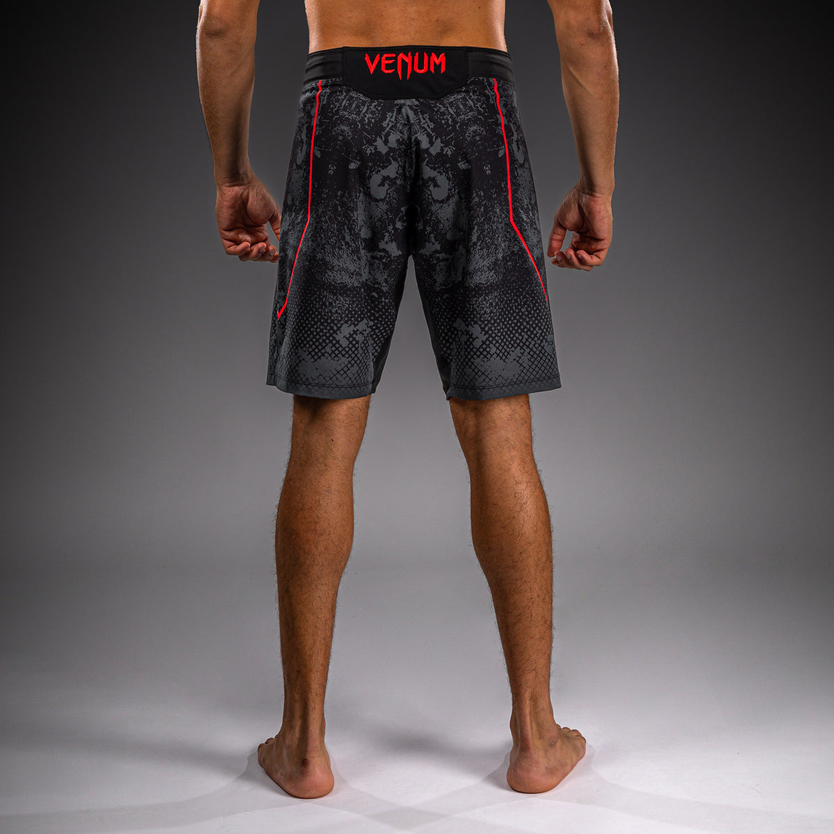 Venum x Batman Fightshorts - Black/Grey/Red