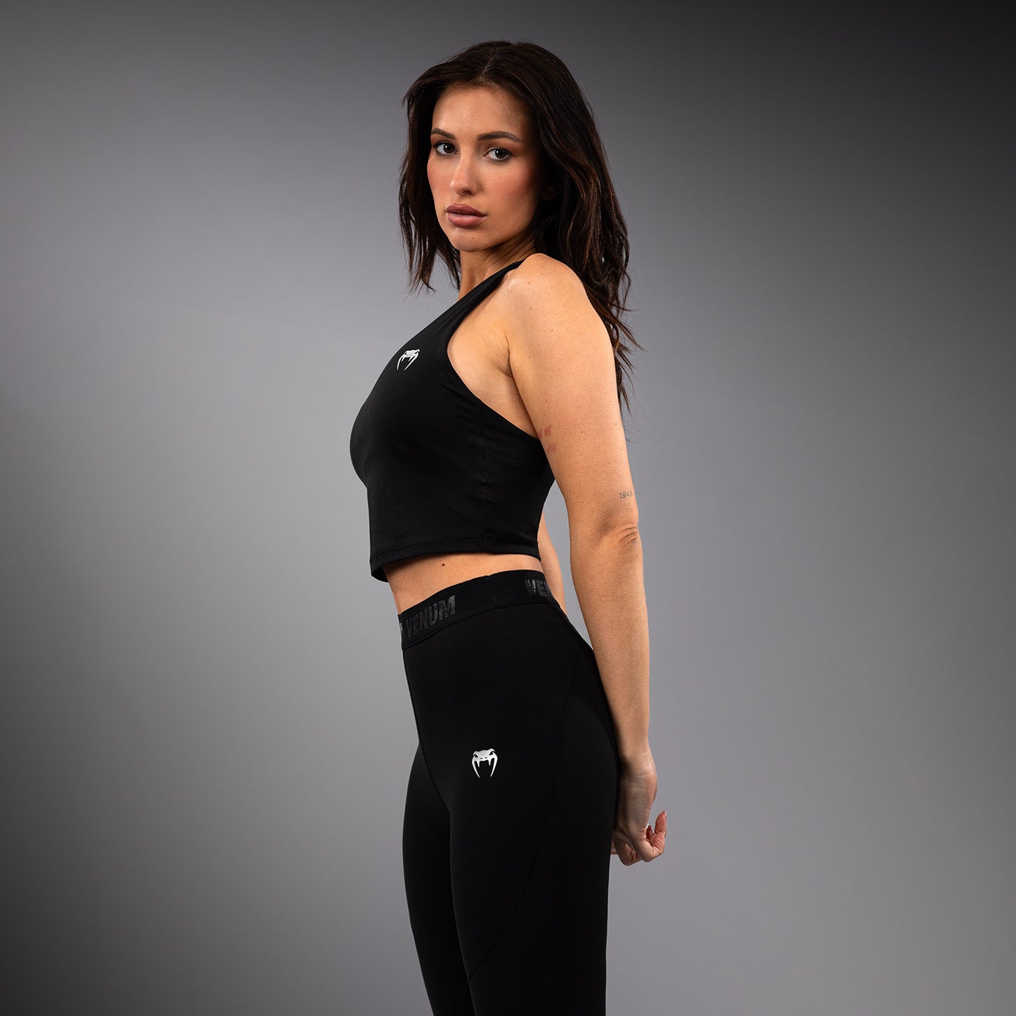 Venum Elevate Women Long Sports Bra - Black