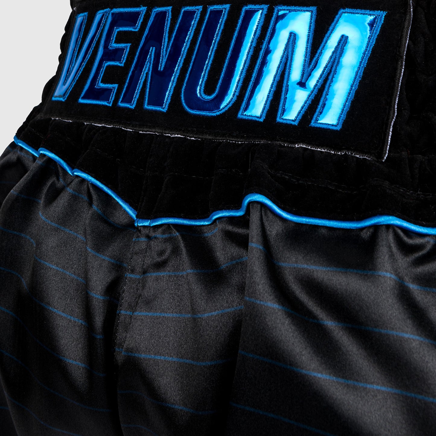 Venum Attack Muay Thaï Shorts - Black/Blue