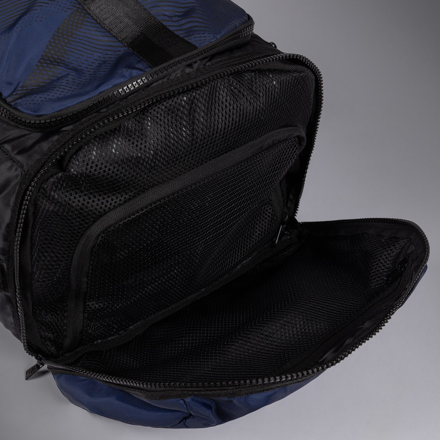 Venum Trainer Hybrid sports bag - Midnight Blue