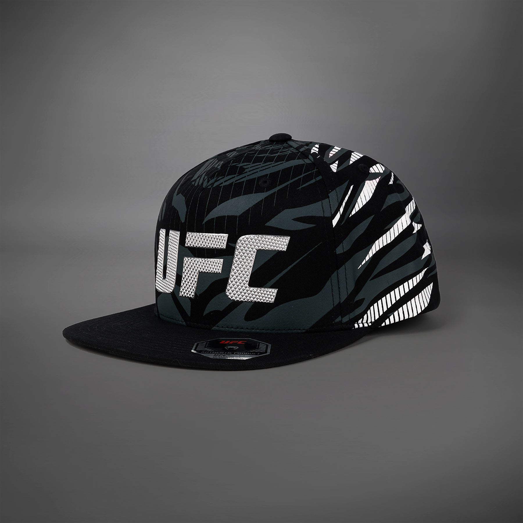 UFC Venum Authentic Fight Night キャップ 黒金 UFC Fusion by Venum Authentic Fight Night Sports Cap - Black