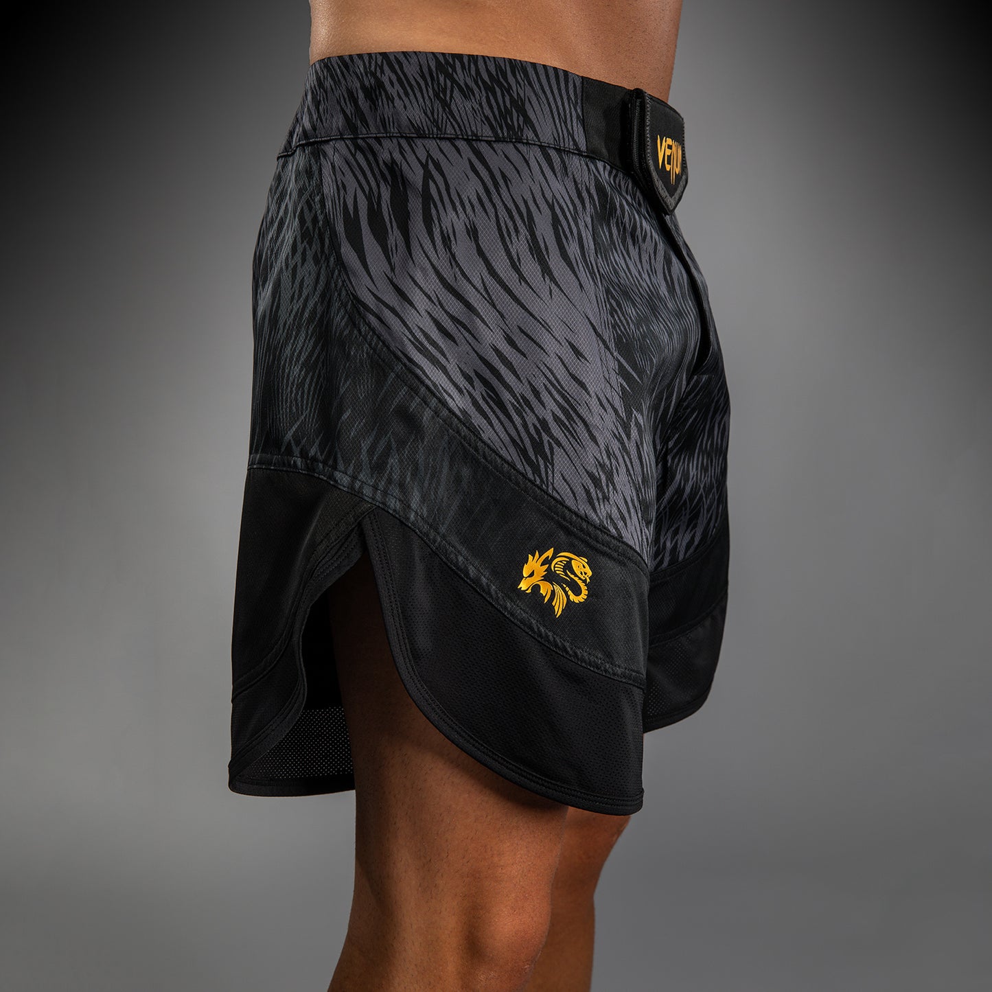 Venum x Chimaev Fightshorts - Black/Grey