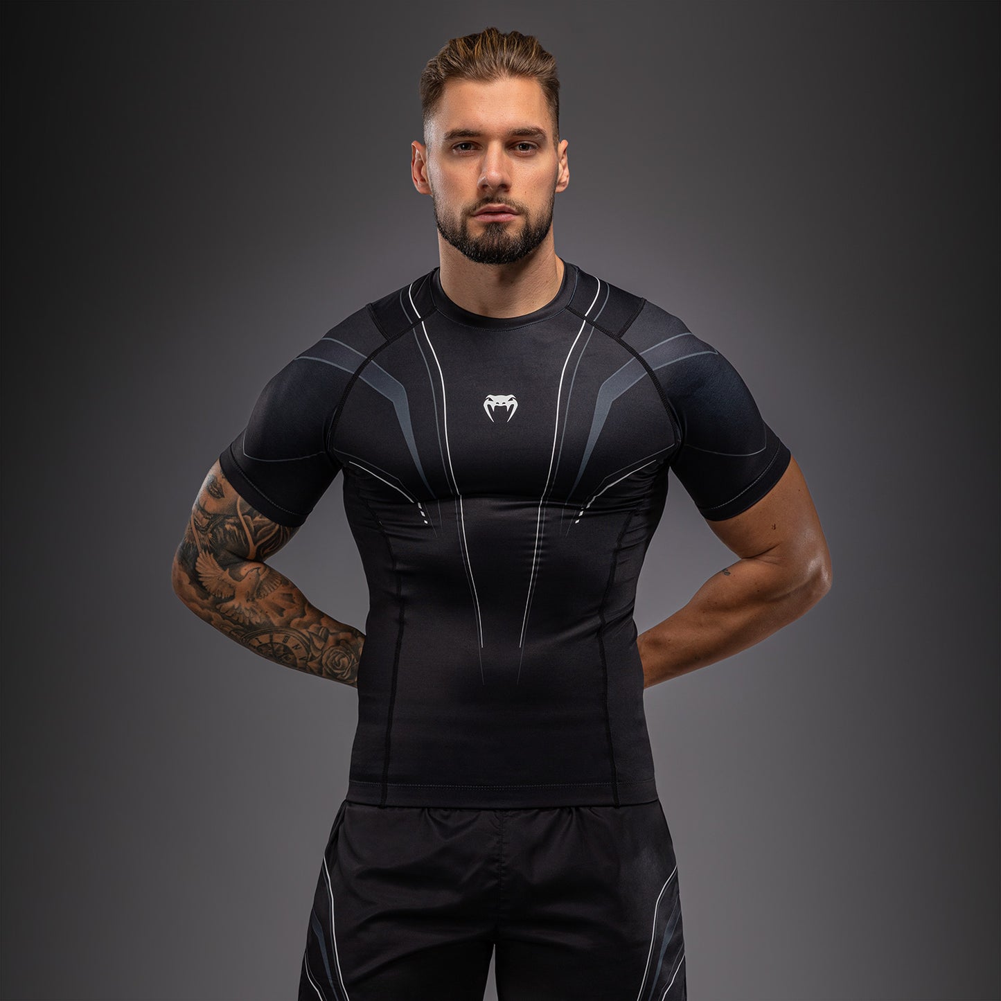 Venum Streamline Short Sleeve Rashguard - Black/White