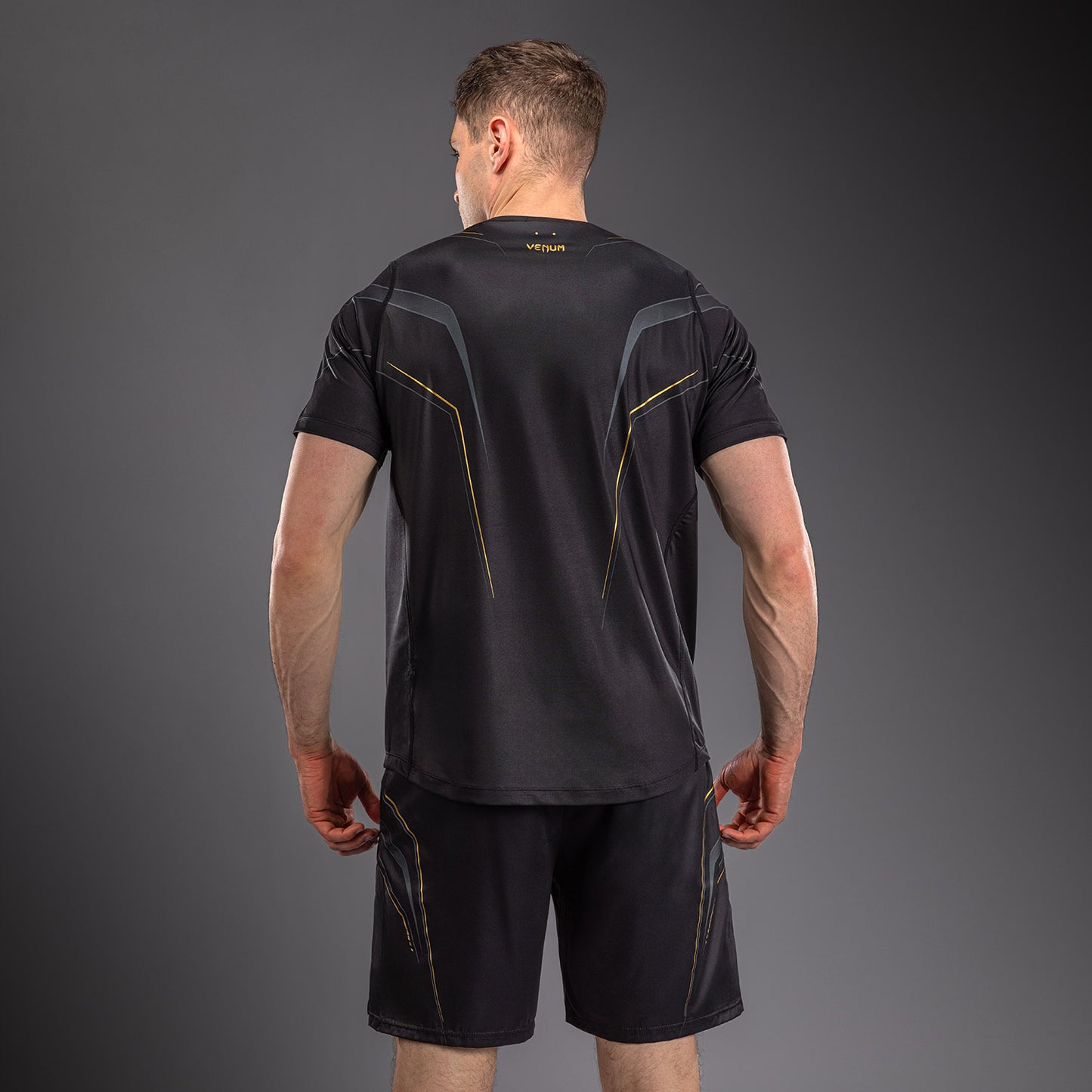 Venum Streamline Dry-Tech T-Shirt - Black/Gold