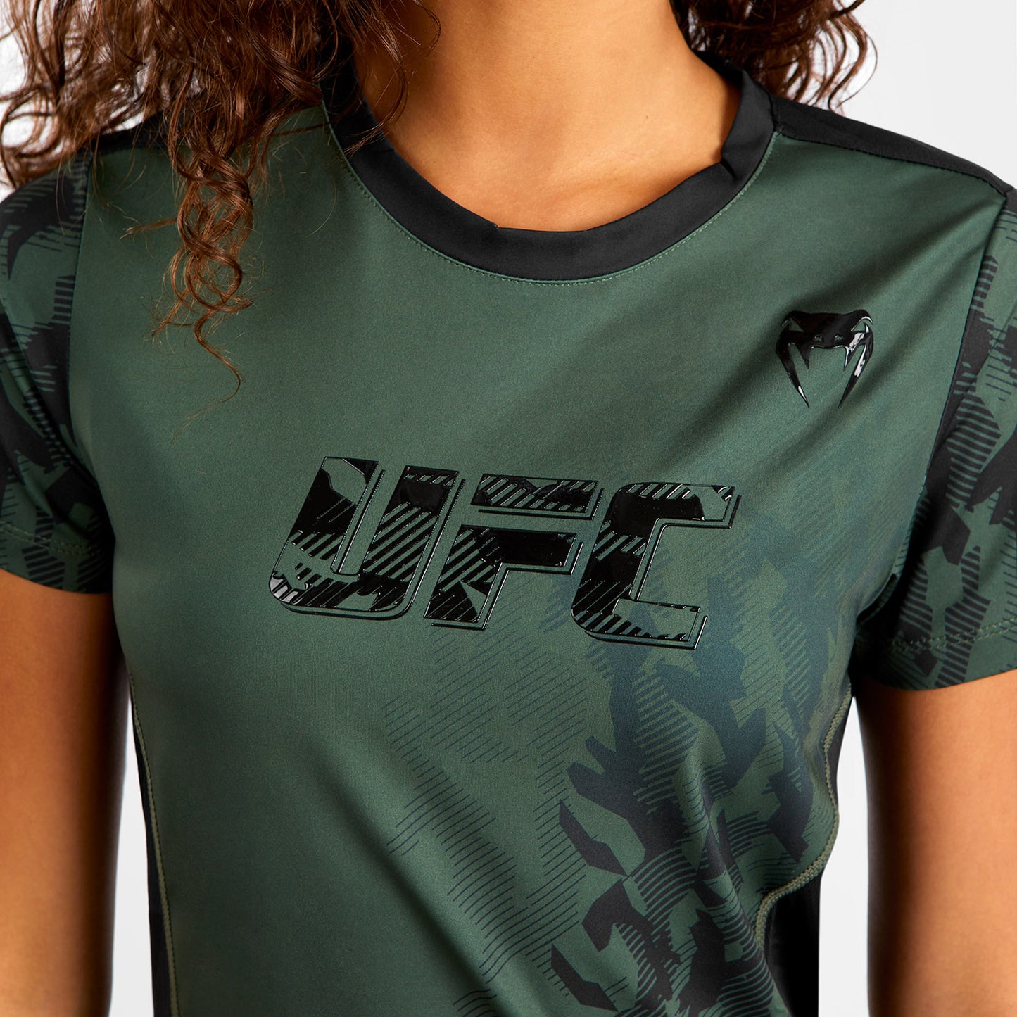 Venum UFC Authentic Fight Week Women's Performance Short Sleeve T-Shirt – Khaki