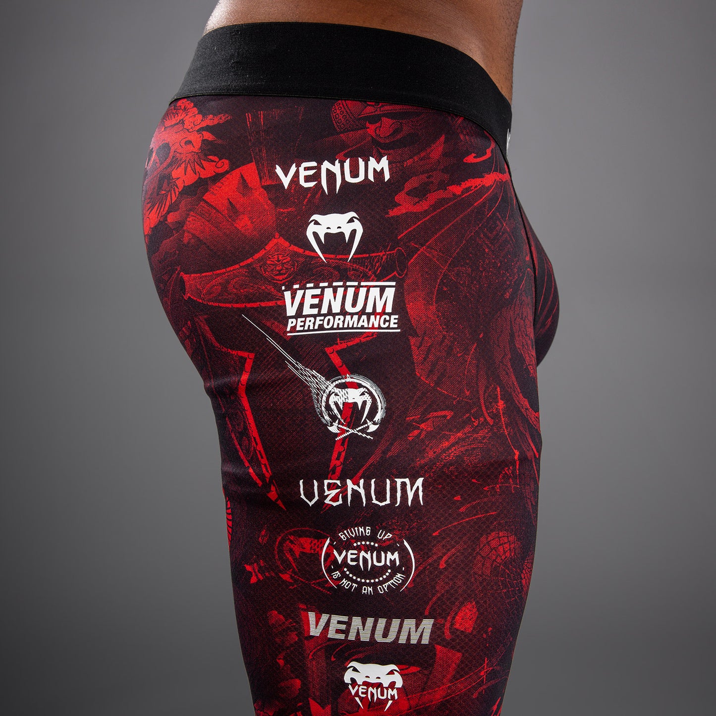 Venum 20th Anniversary Spats - Black/Red