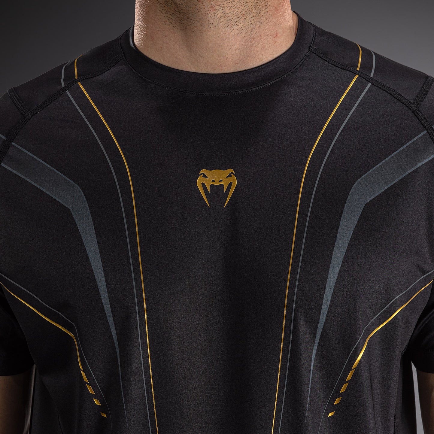 Venum Streamline Dry-Tech T-Shirt - Black/Gold