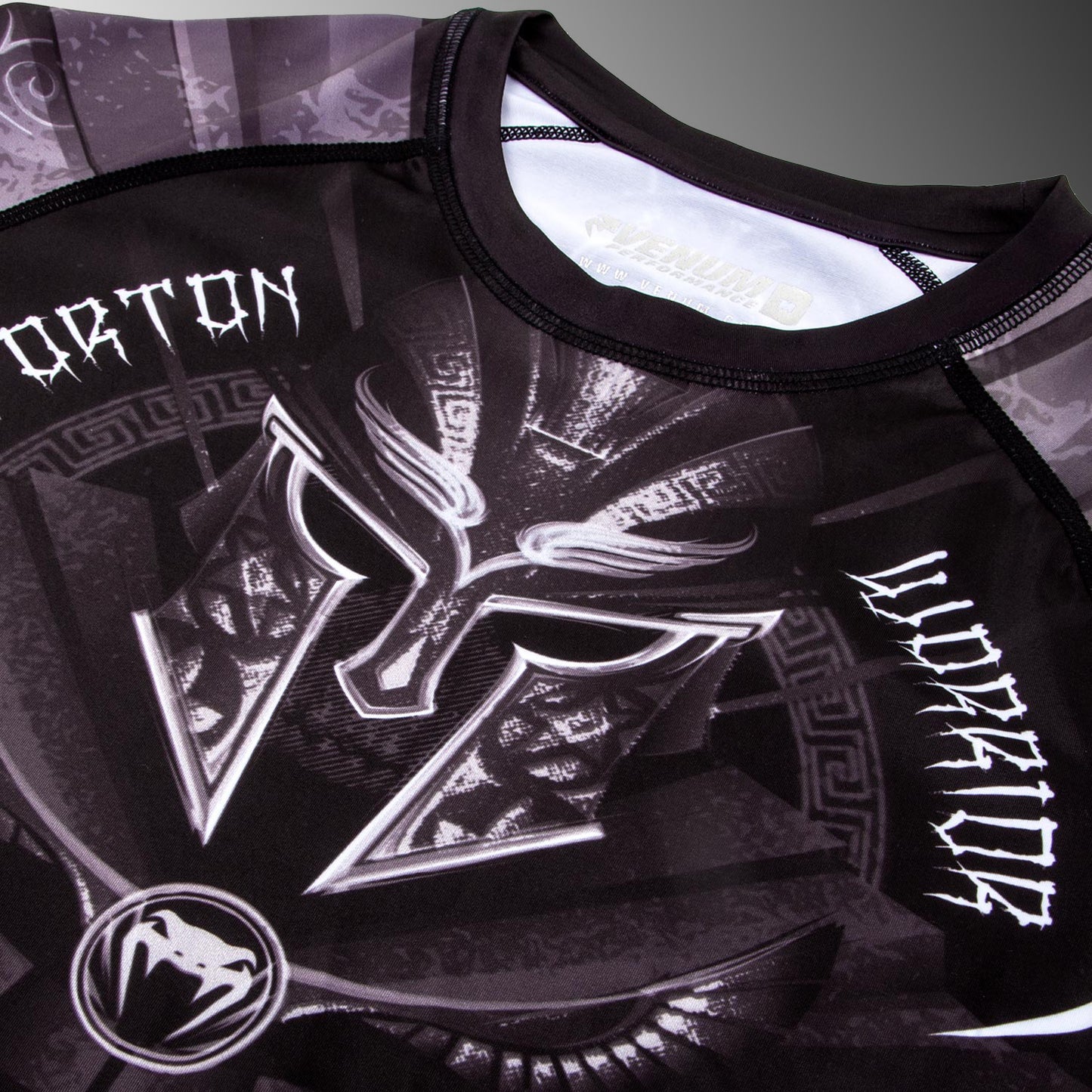 Venum Gladiator 3.0 Rashguard - Black/White - Short Sleeves