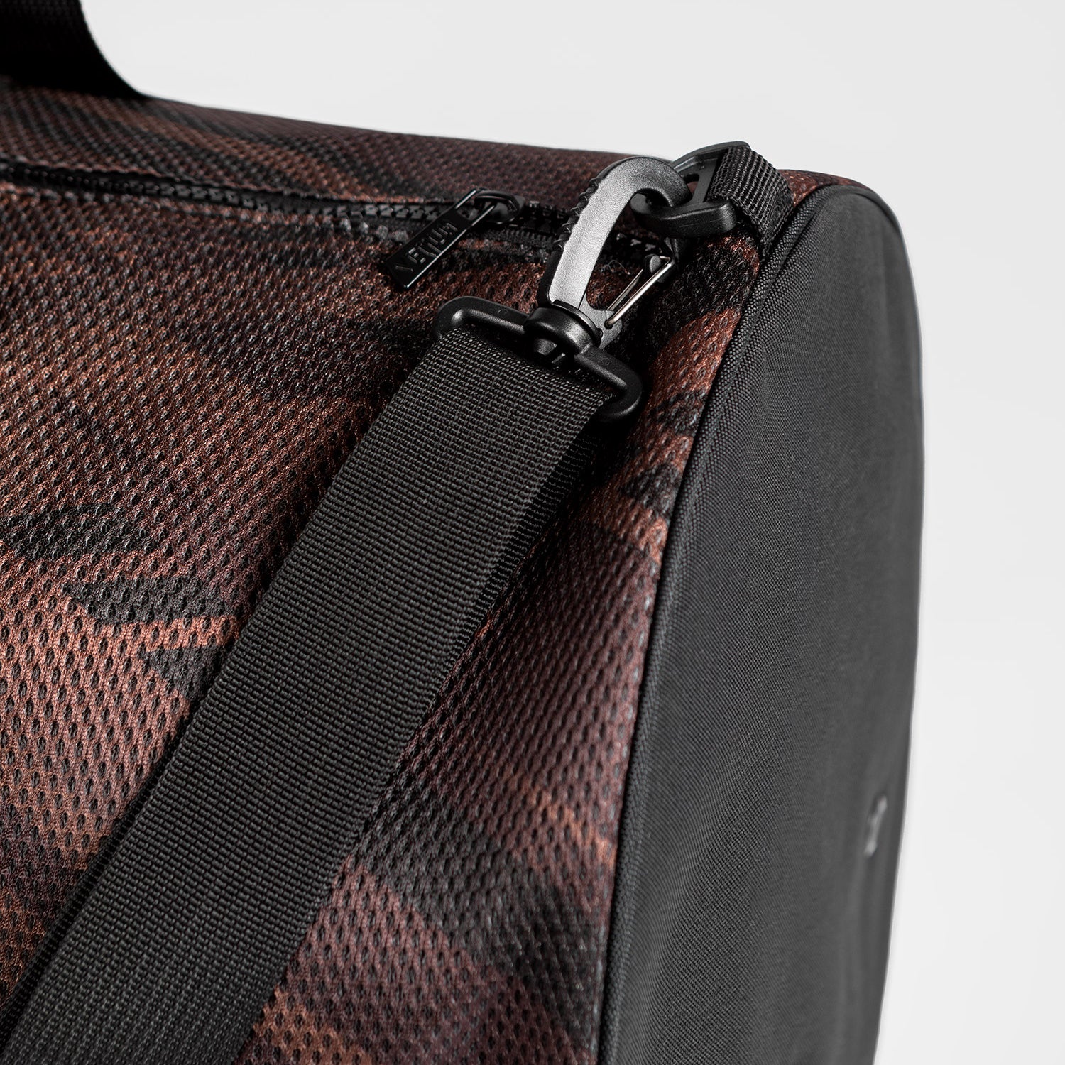Venum Tecmo 2.0 Duffle Bag - Dark Brown - Venum Asia