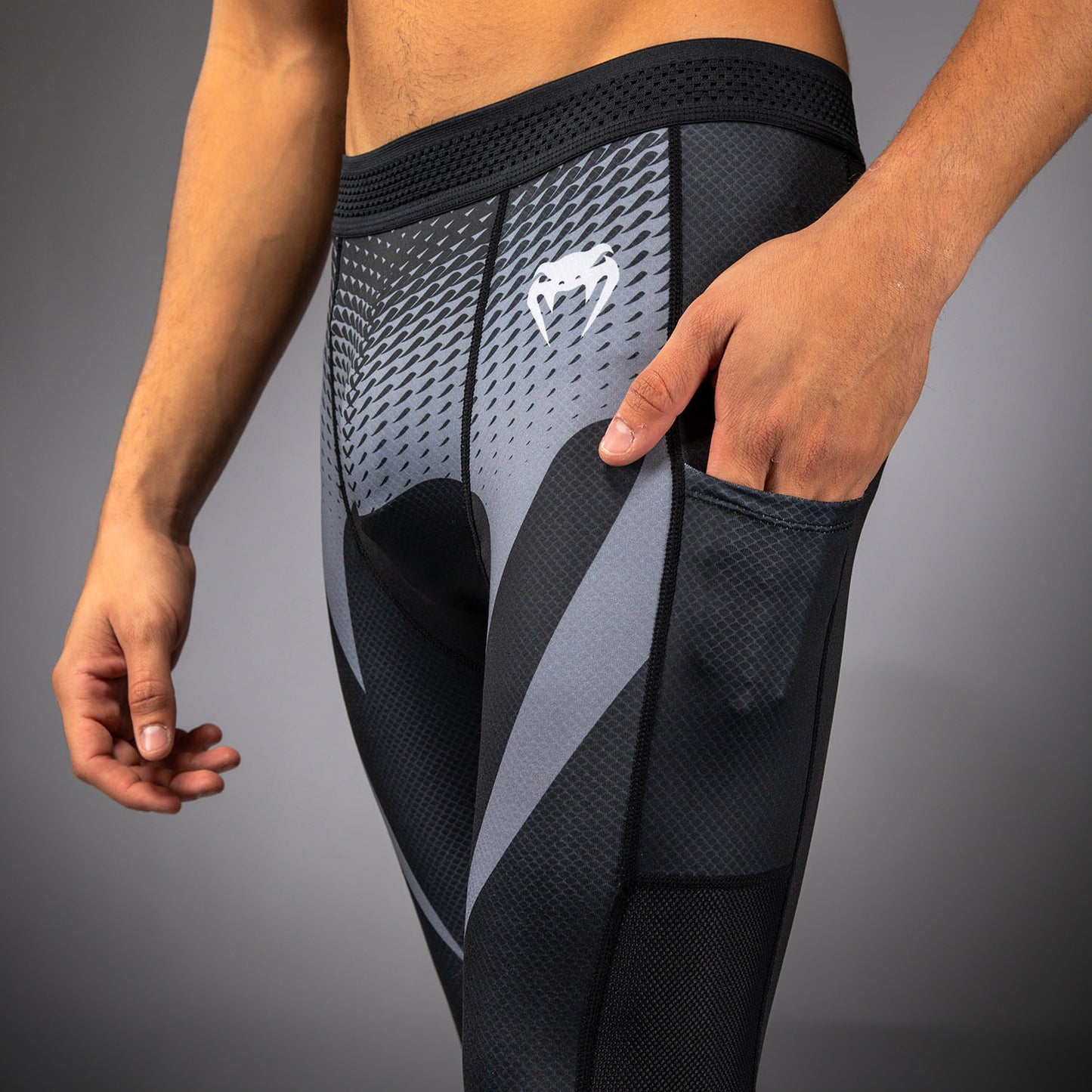 Venum No Gi Spats - Black/ Silver Grey