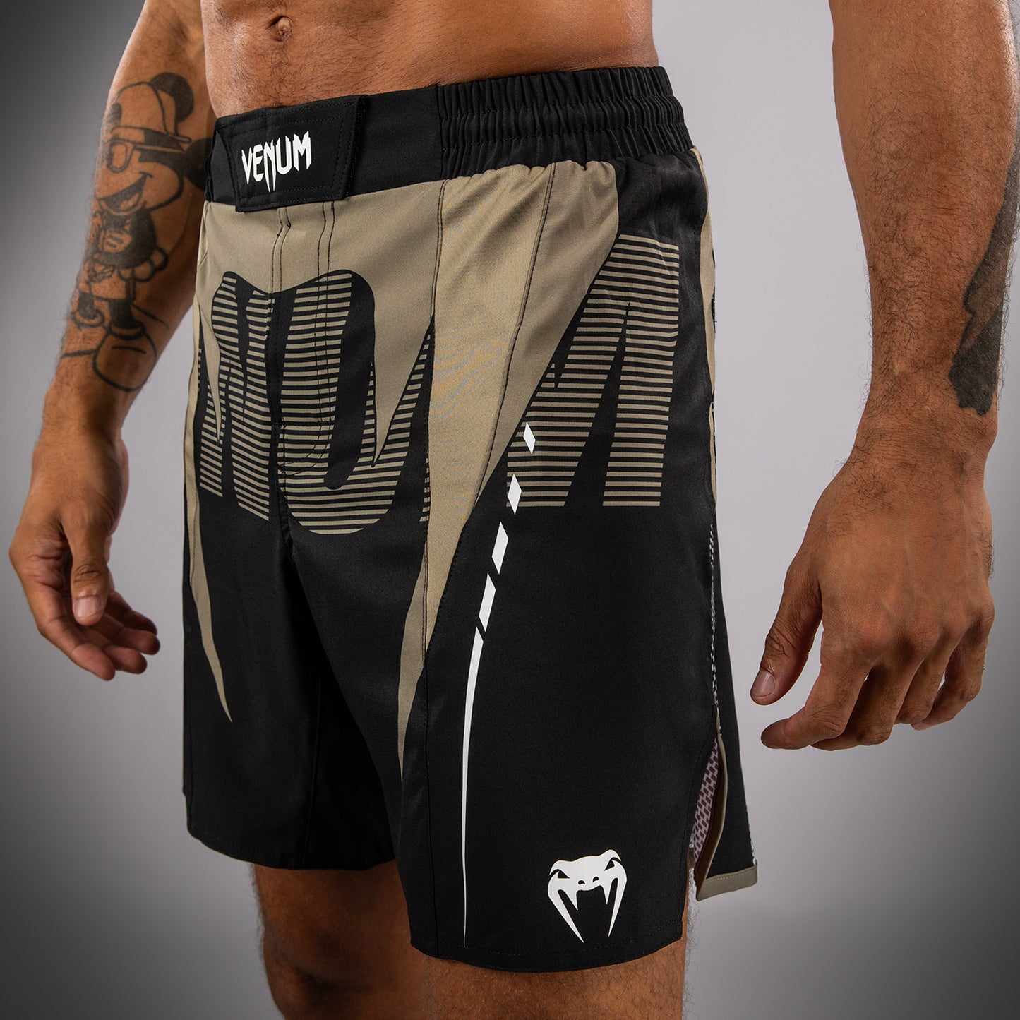 Venum Adrenaline Fightshorts - Black/Sand