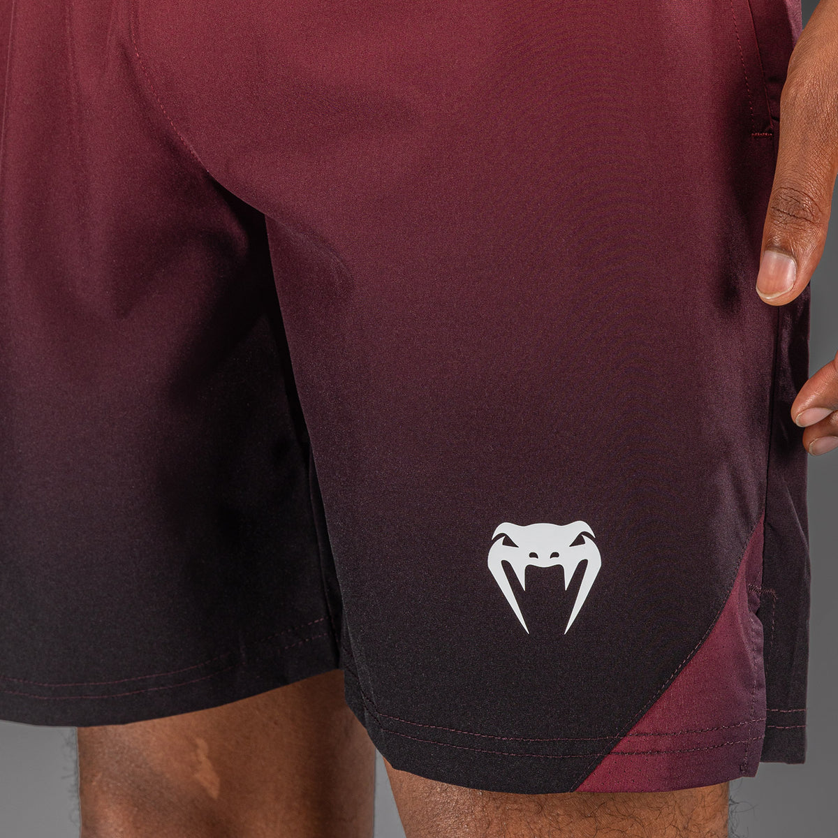 Venum Giant Shift Training Shorts - Black/Red