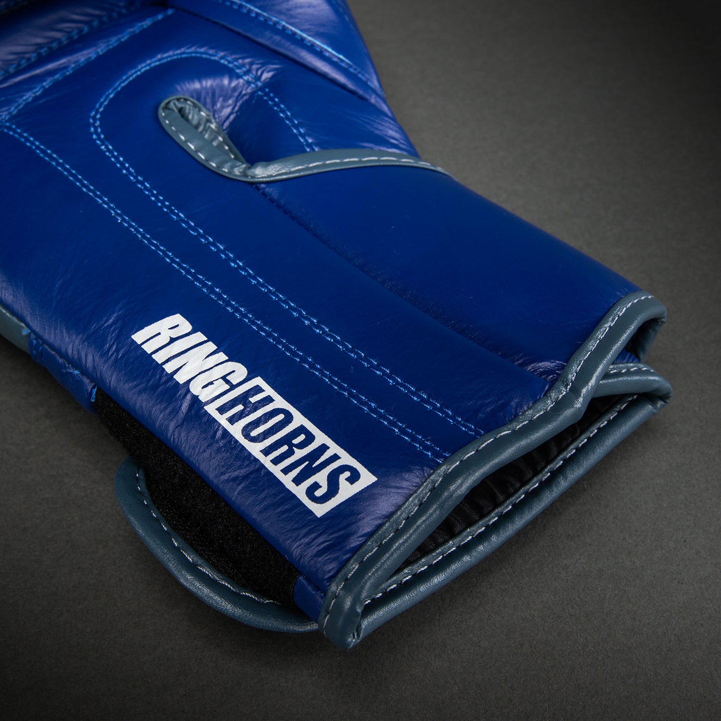 Venum Ringhorns Charger Boxing Gloves - Navy Blue/Red