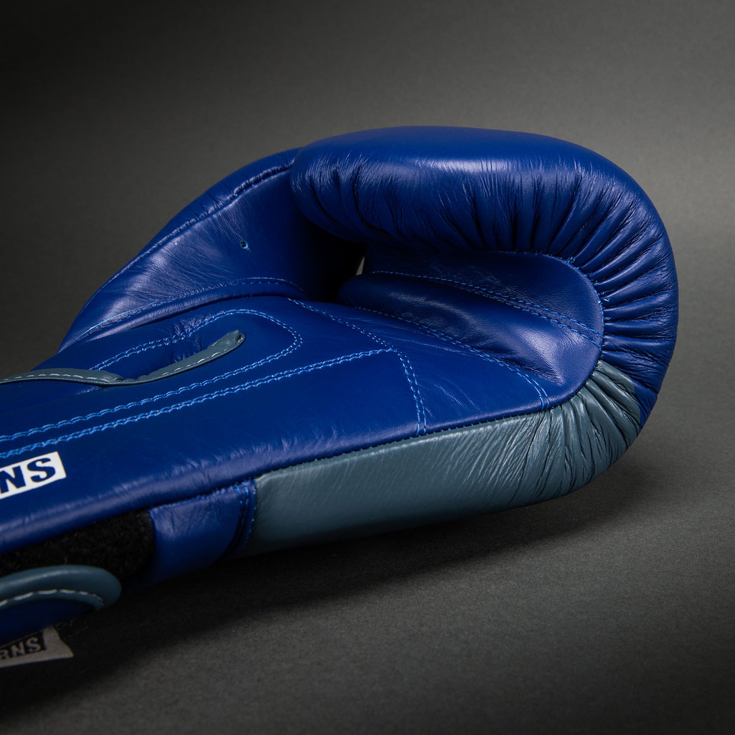 Venum Ringhorns Charger Boxing Gloves - Navy Blue/Red