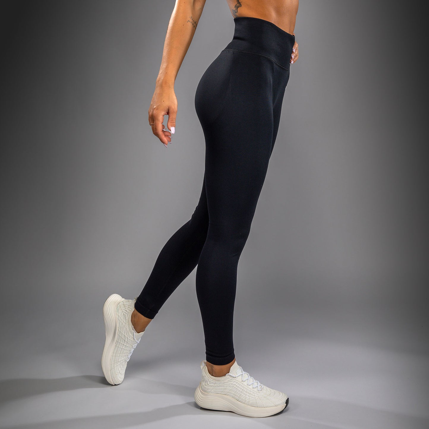 Venum Sculpt Women’s Leggings - Black/White