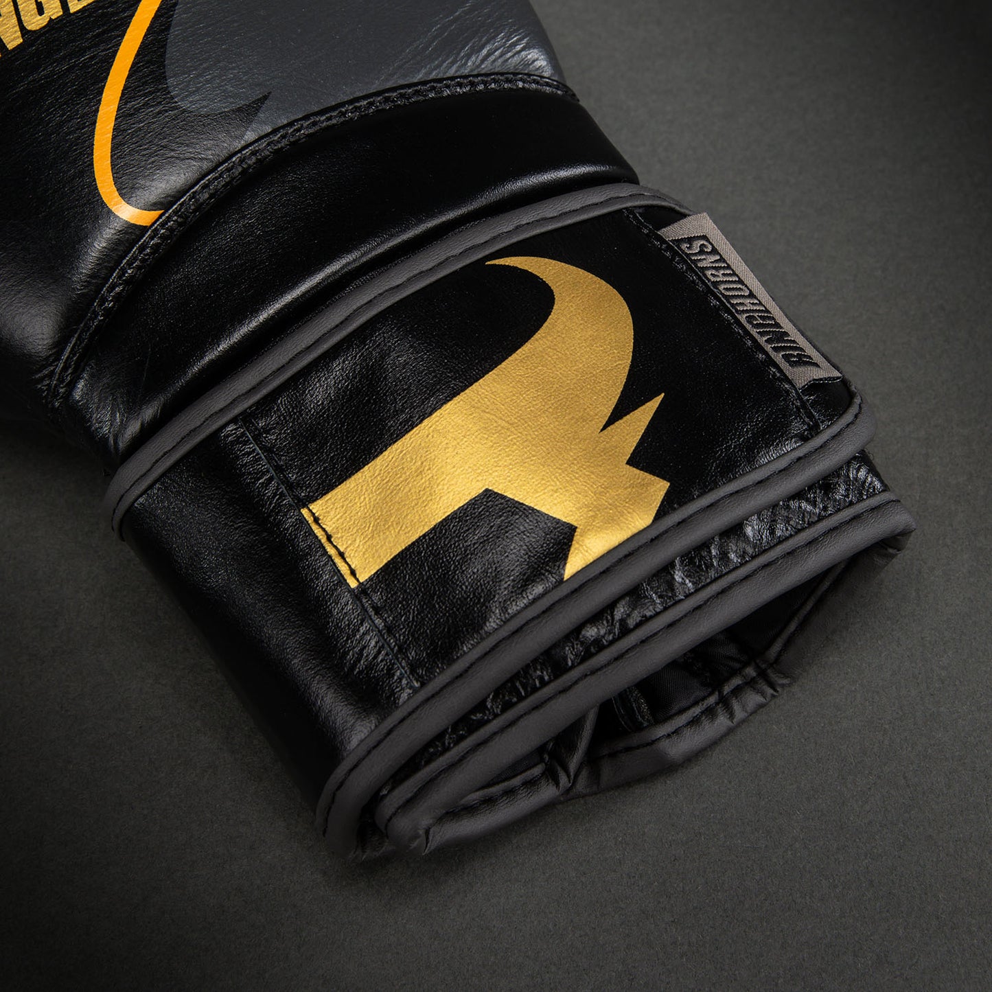 Venum Ringhorns Charger Boxing Gloves - Black/Gold