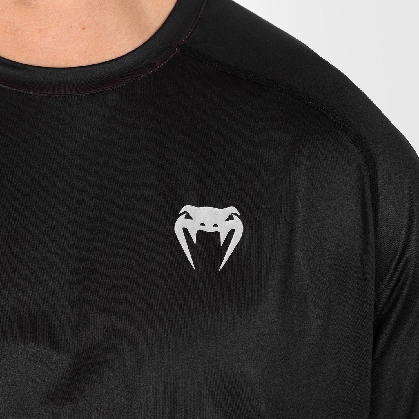 UFC Venum Performance Institute 2.0 Men’s Dry-Tech Shirt - Black/Red