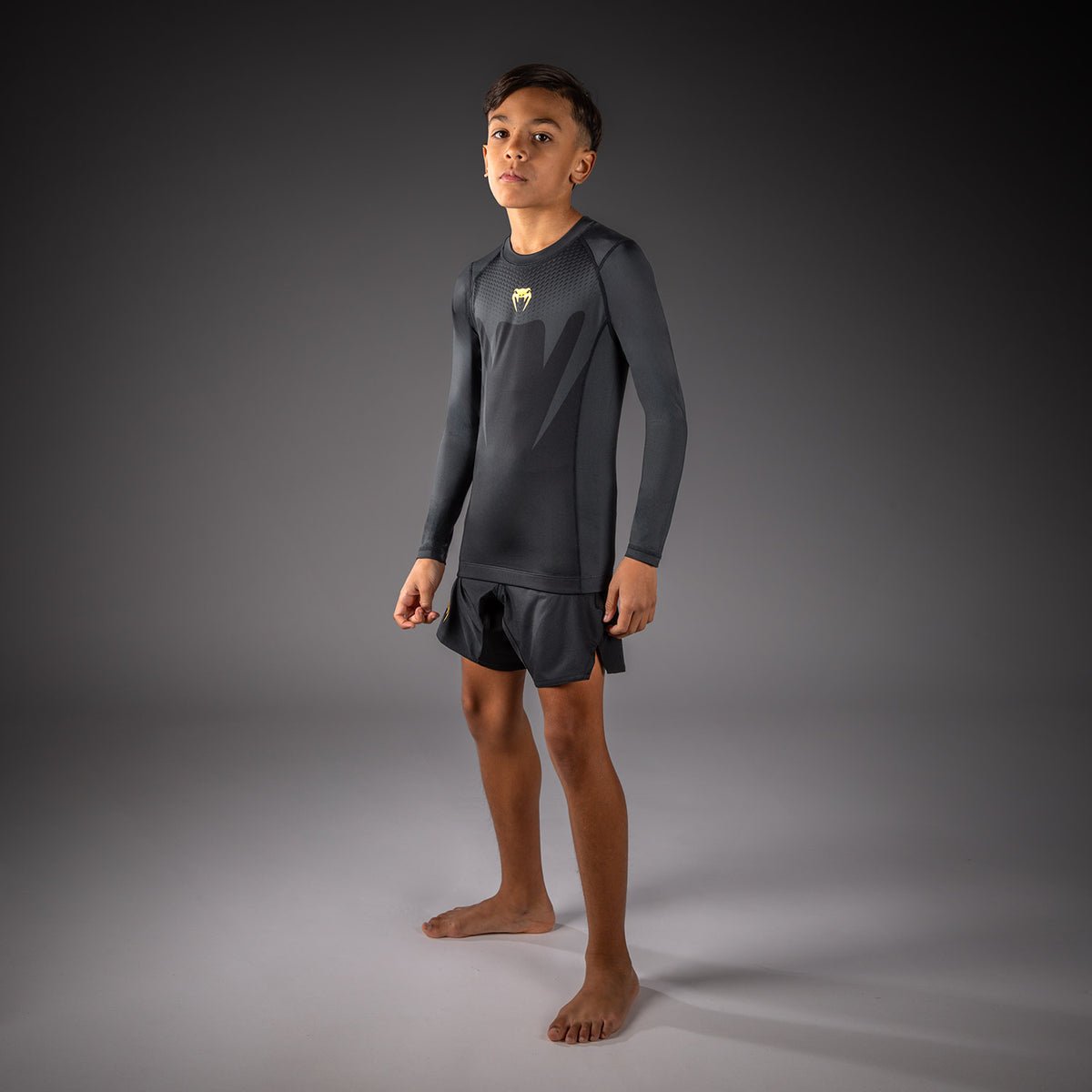 Venum Attack Long Sleeve Rashguard for Kids - Black/Gold