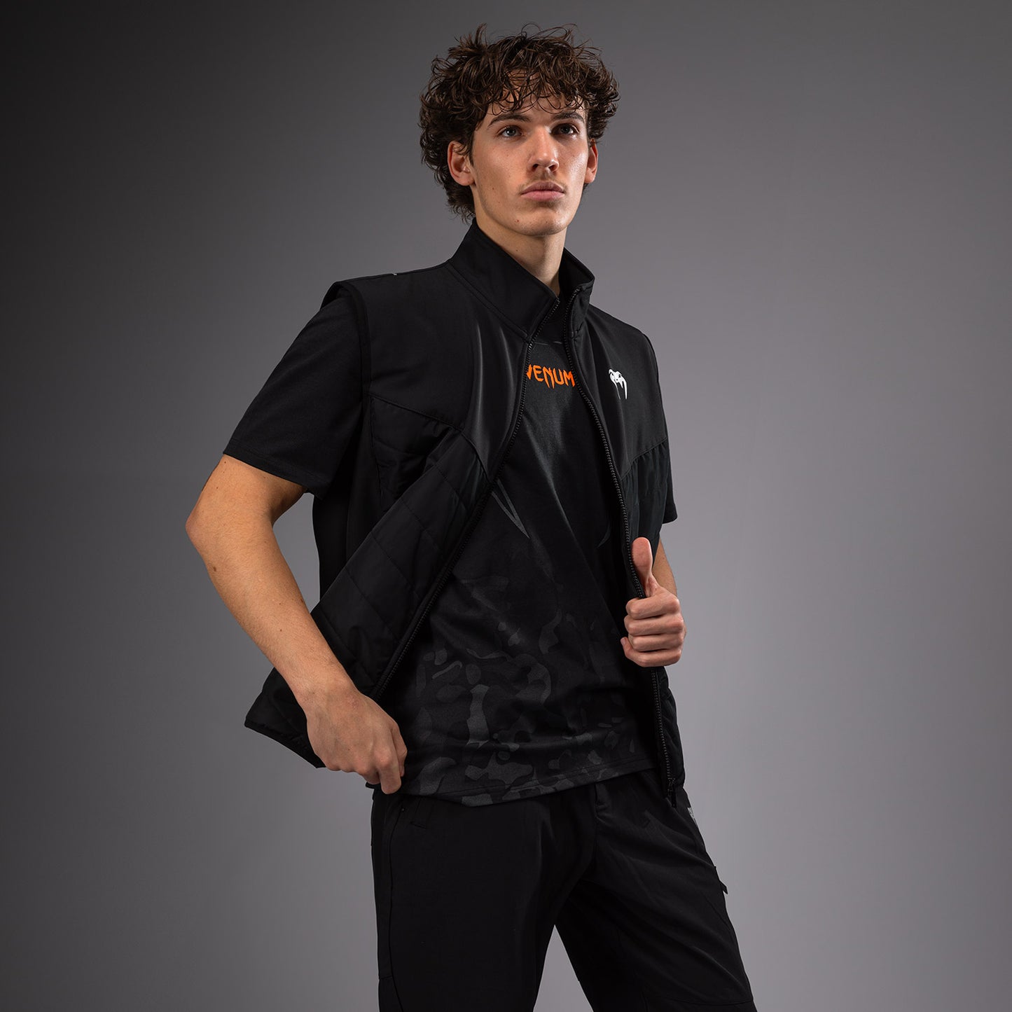 Venum Paddock Softshell Jacket Short Sleeves - Black