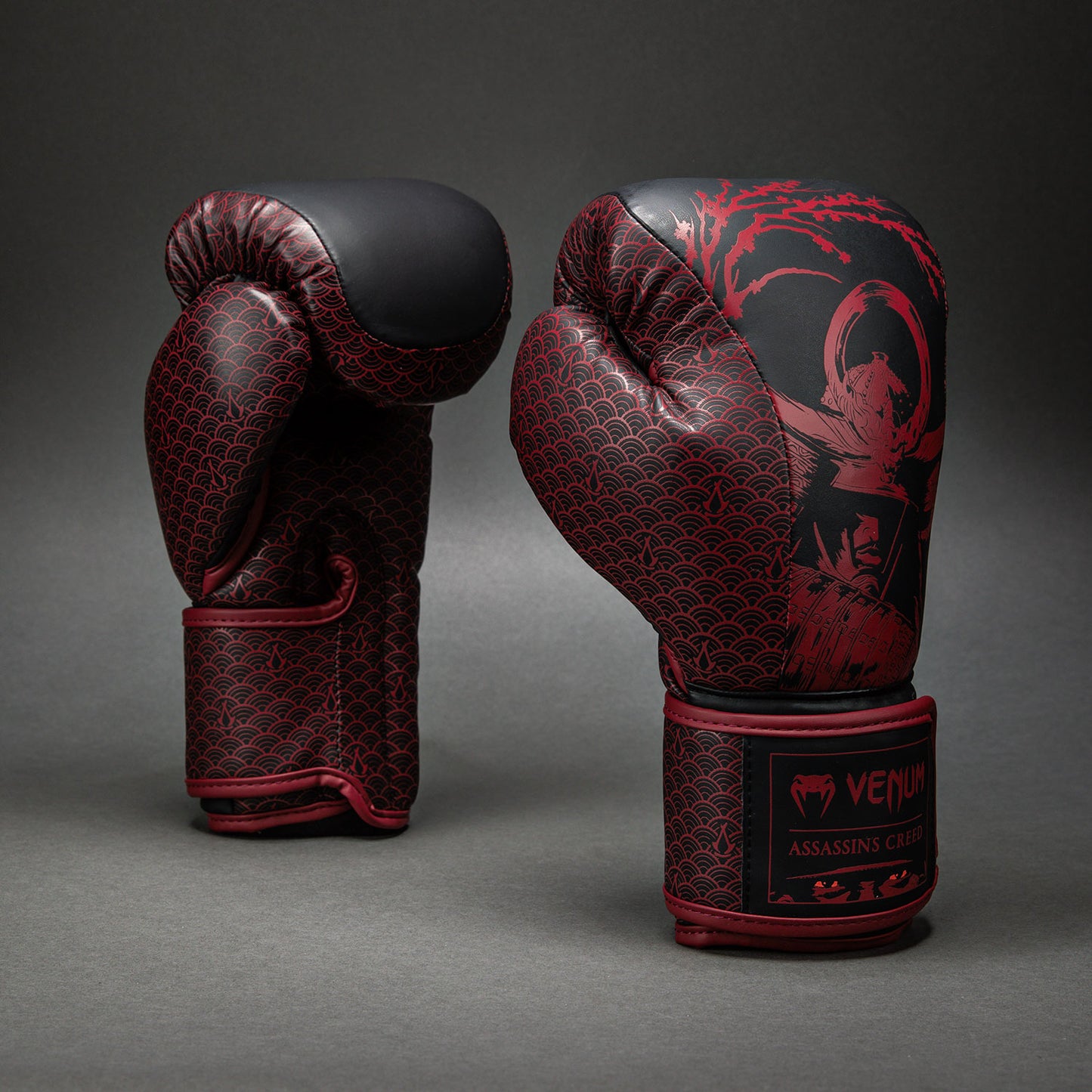 Venum x Assassin's Creed Shadows Boxing Gloves