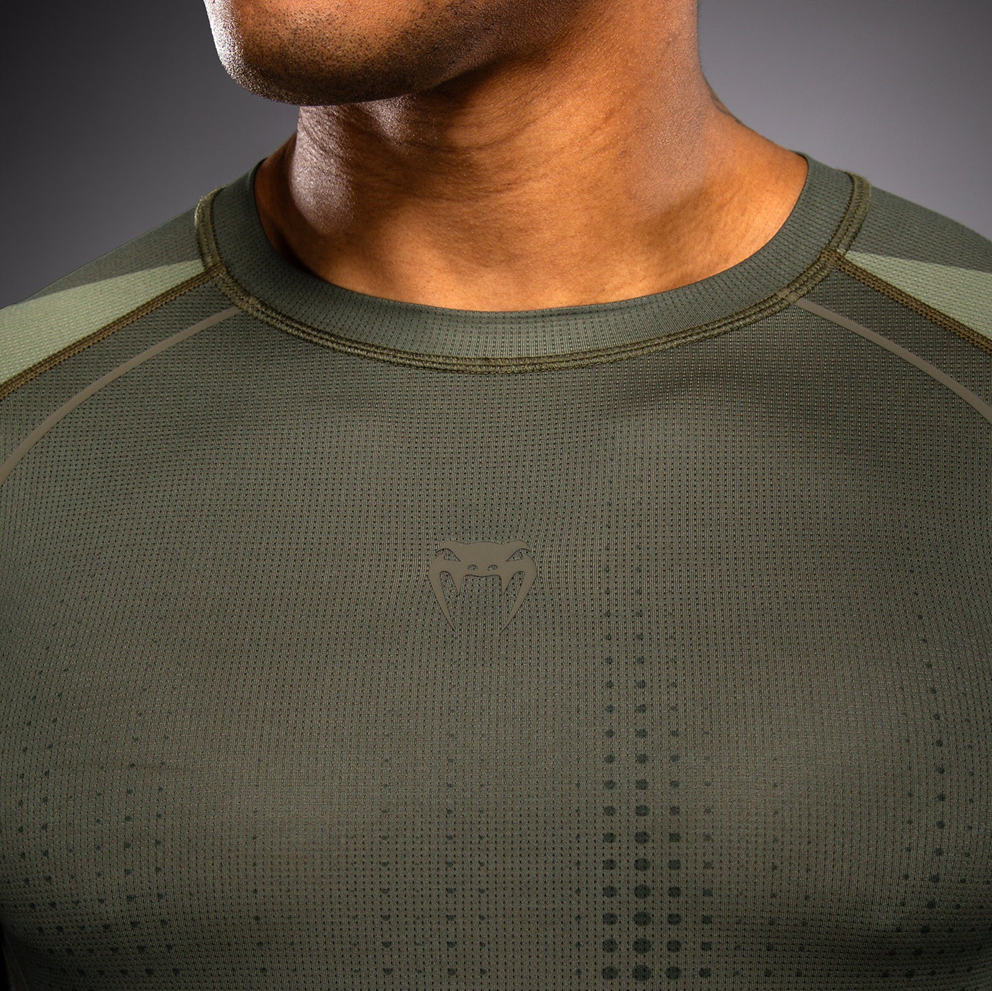 Venum Stealth Long Sleeve Rashguard - Khaki/Dark Green