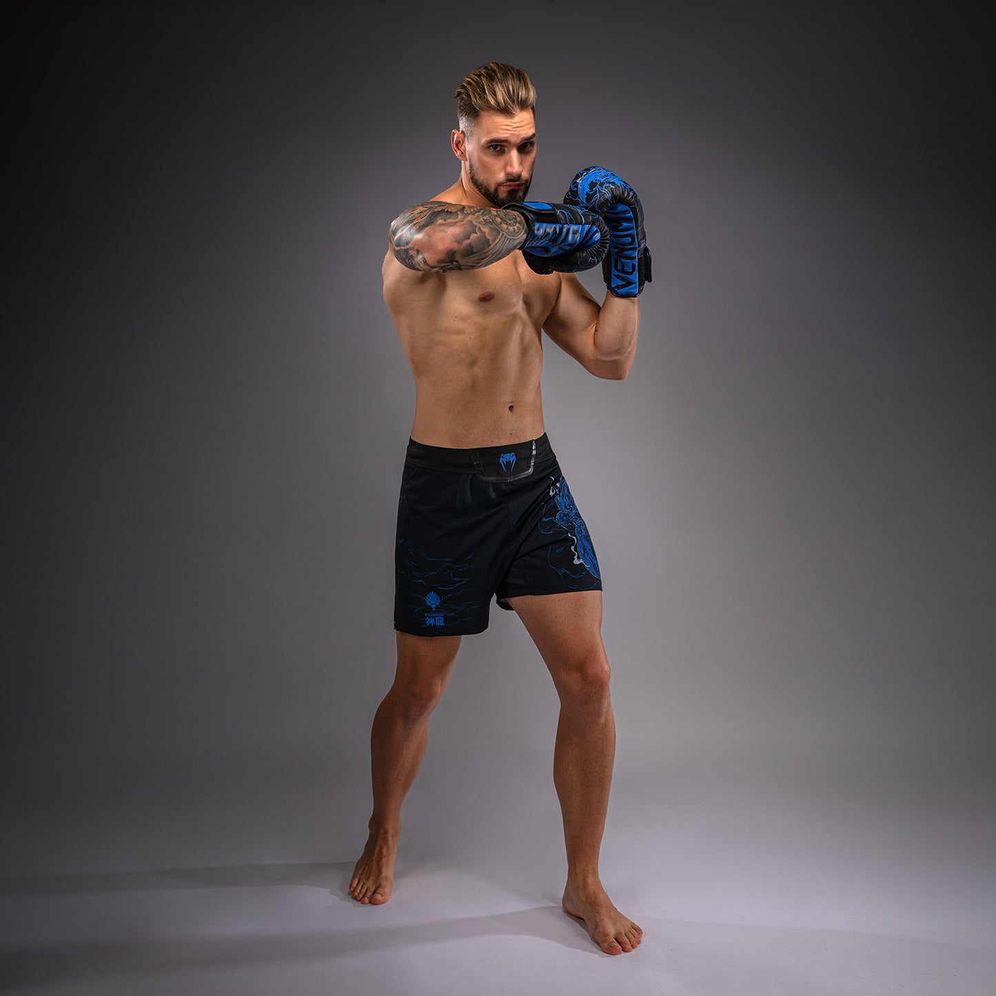 Venum Thunder Dragon Fightshorts - Black/Royal Blue