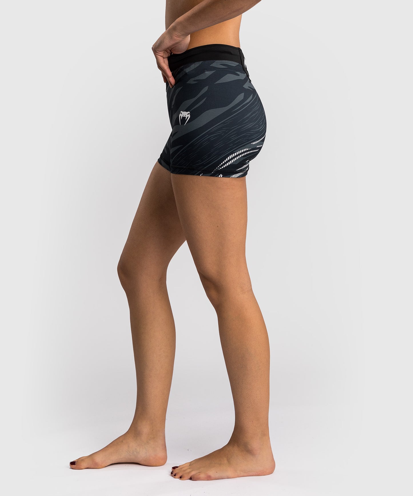 UFC Fusion by Venum Authentic Fight Night Women’s Vale Tudo Short - Short Fit - Black