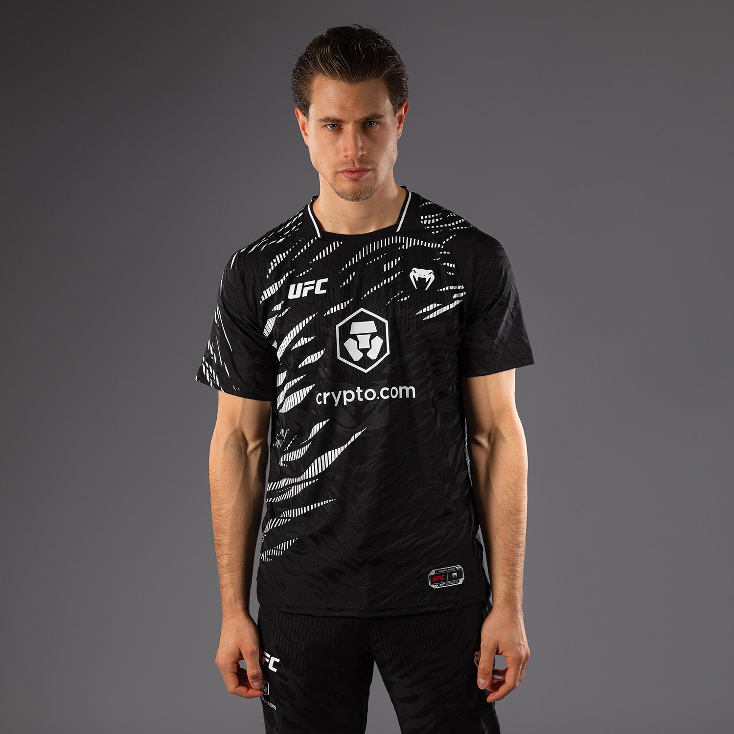 UFC Fusion by Venum Authentic Fight Night Men’s Walkout Jersey - Black -  Venum Asia