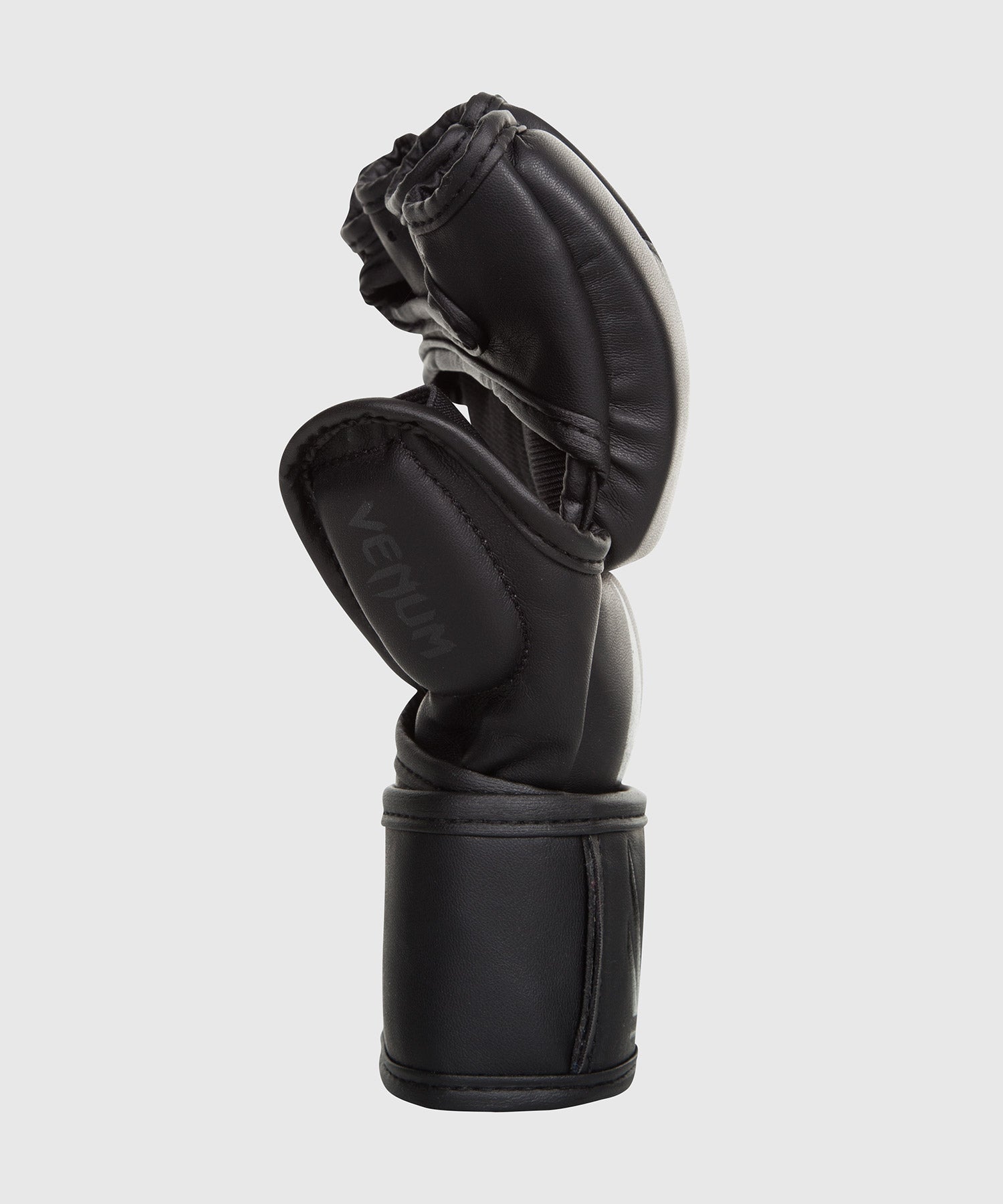 Venum on sale mma gloves