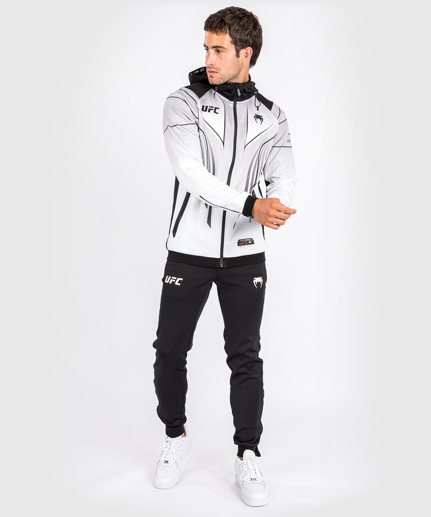 White shop ufc hoodie