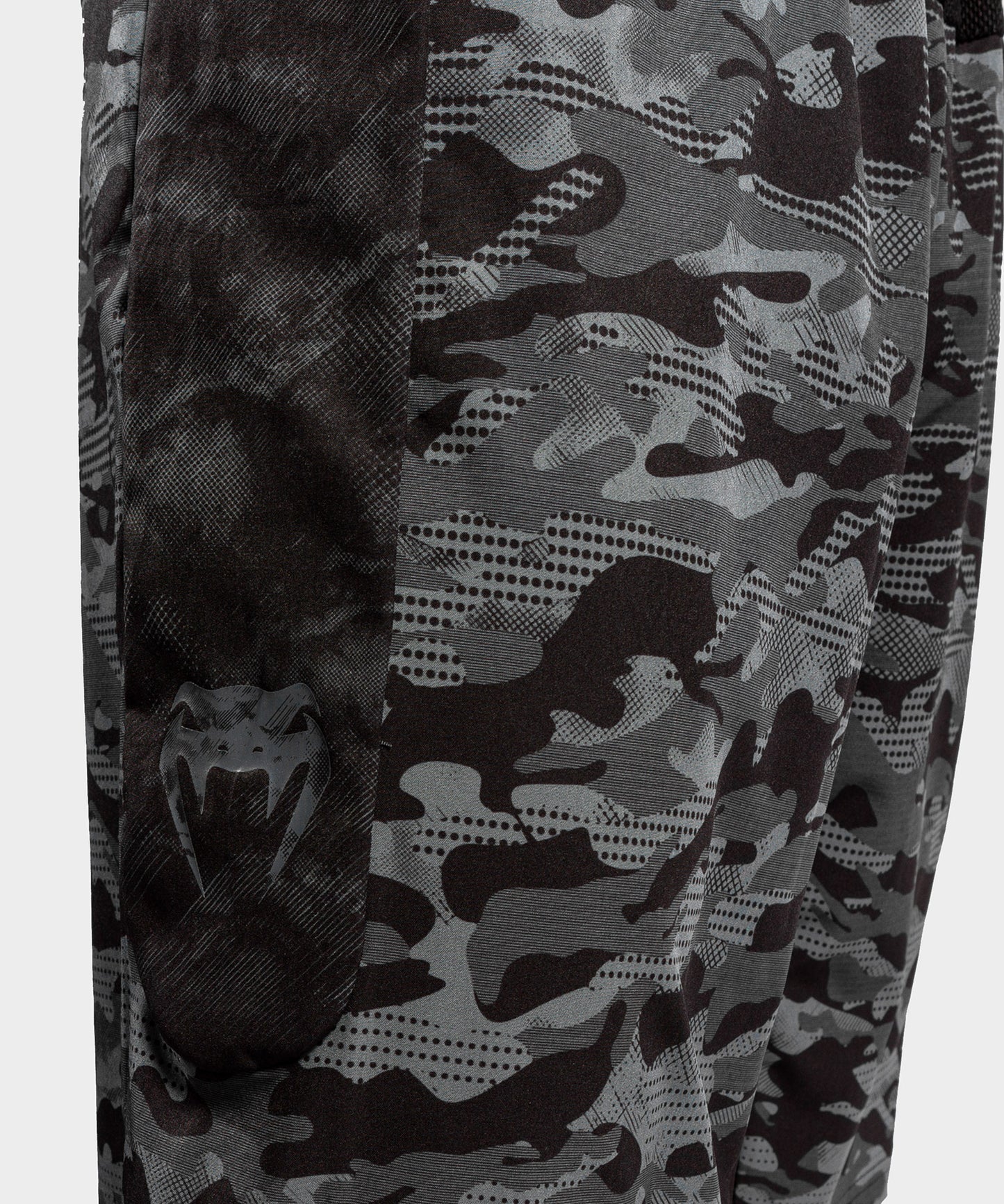 Venum Defender Training Shorts - Dark camo