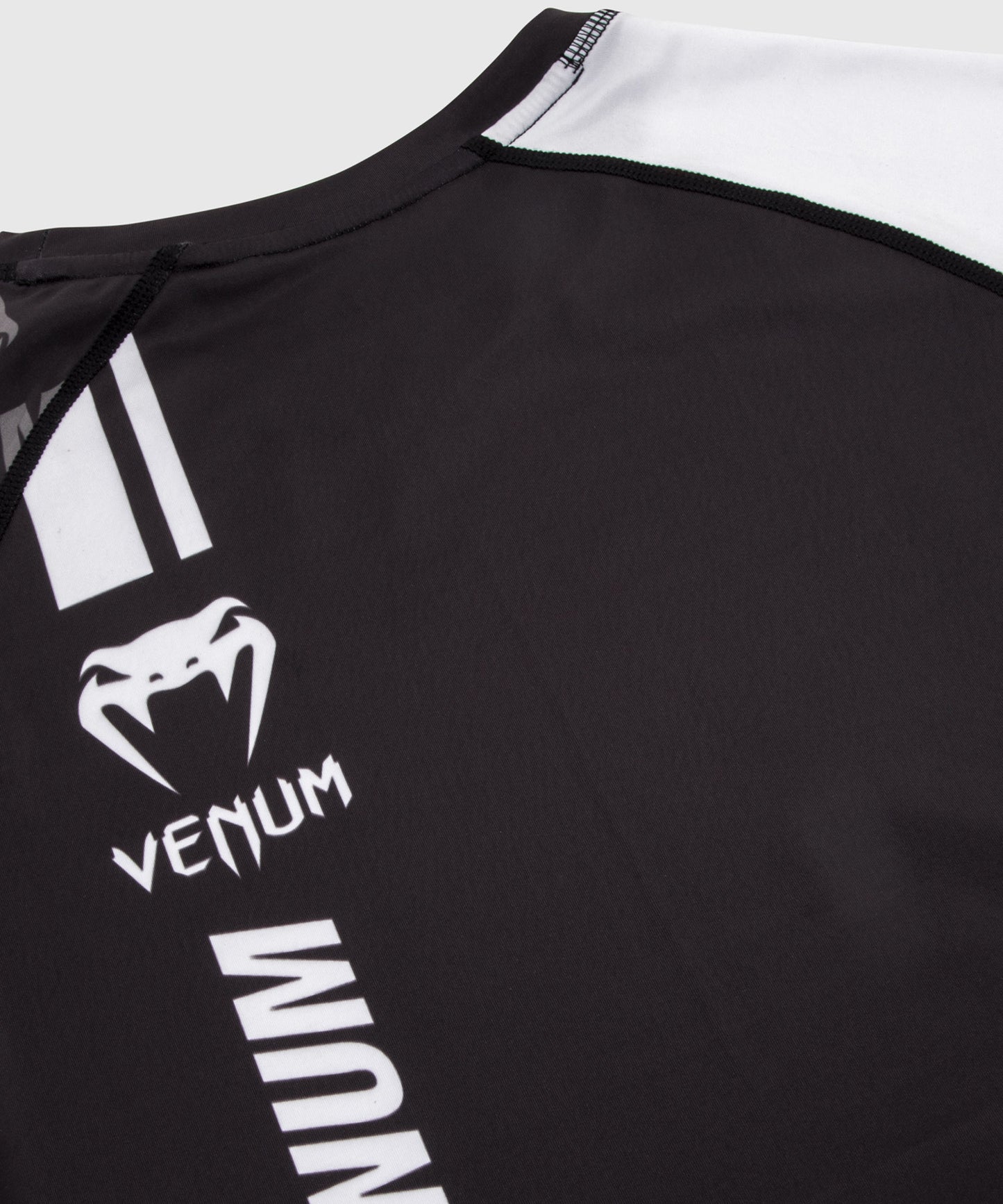 Venum Logos Rashguard Short Sleeves - Black/White