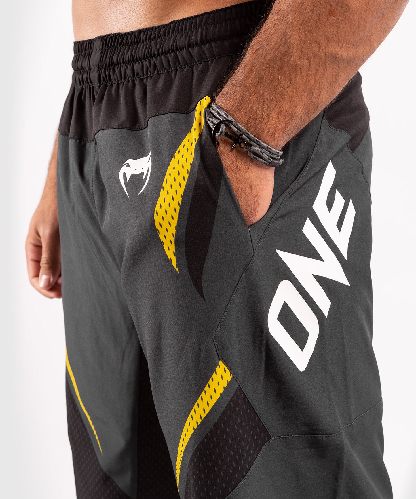 Venum ONE FC Impact Training shorts - Grey/Yellow