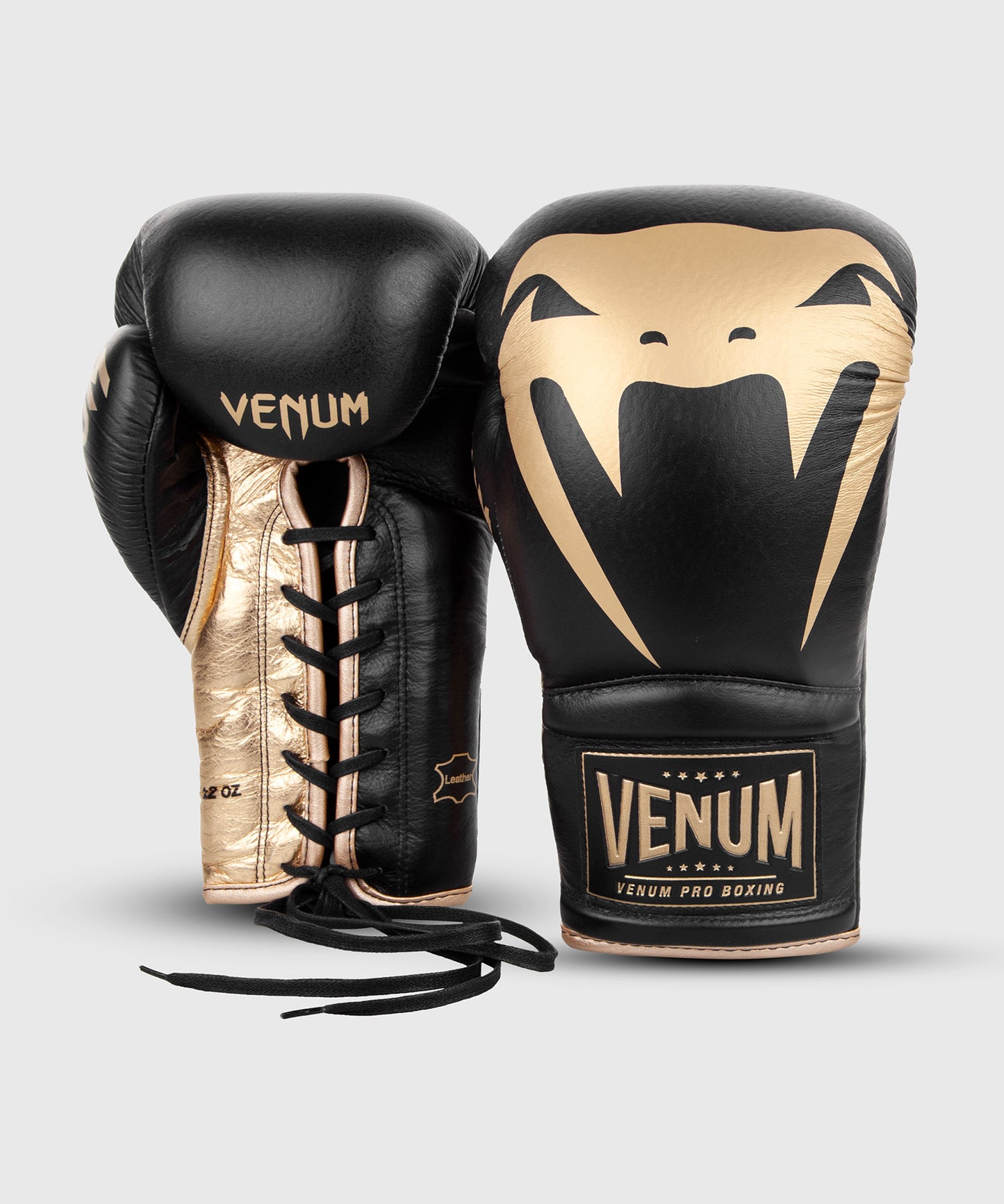 Venum Giant 2.0 Pro Boxing Gloves - With Laces - Black/Gold