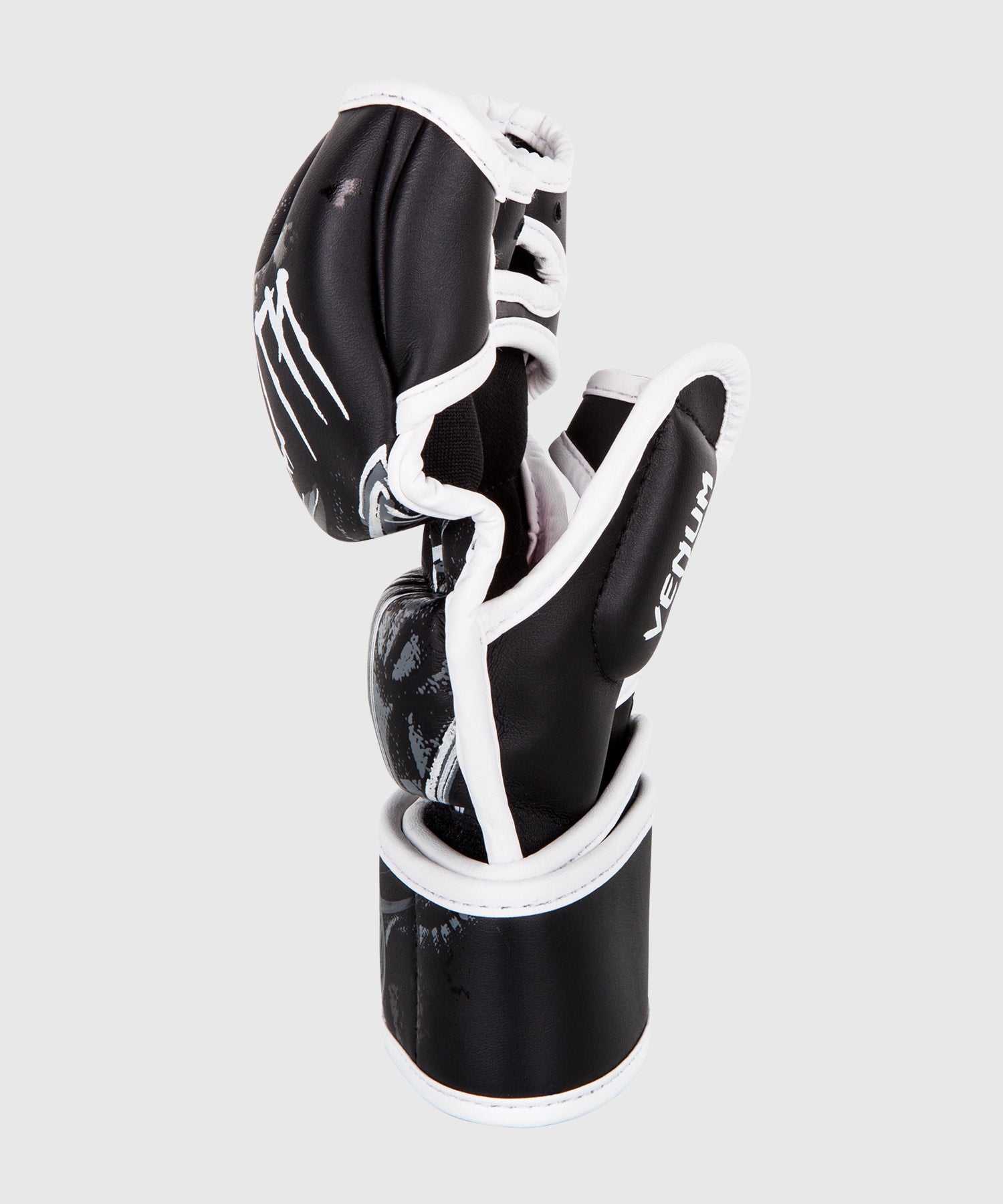 Venum gladiator deals 3.0 mma gloves