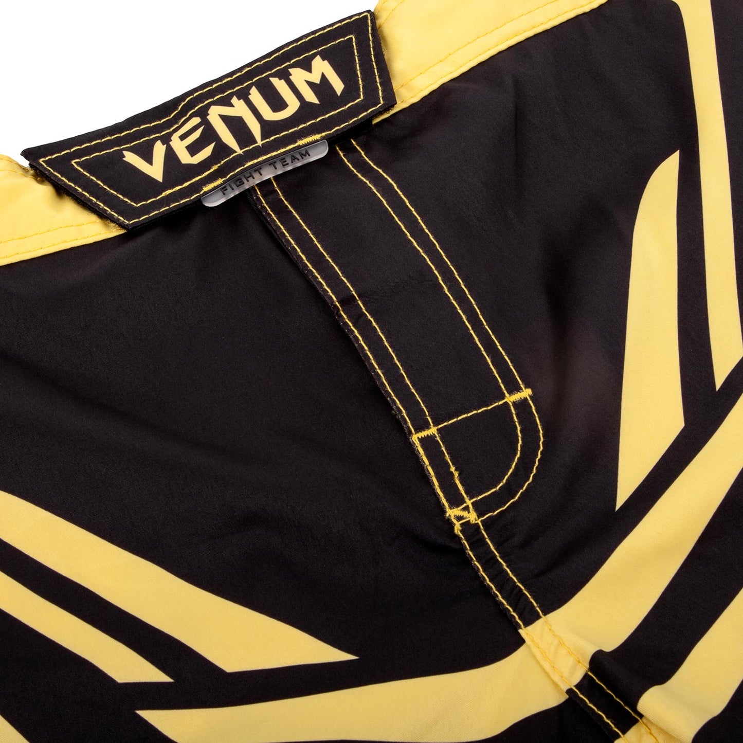 Venum Technical Fightshorts - Black/Yellow