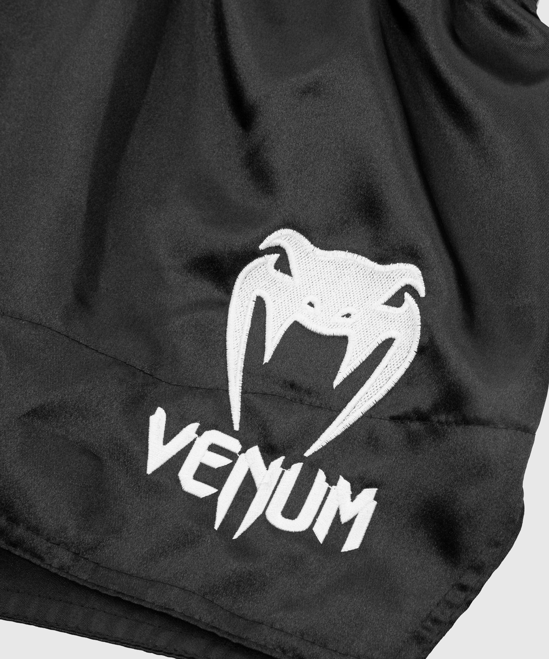 Short de boxe Thaï Venum classic-M-Noir et Blanc--M-Noir et Blanc---Noir /  Blanc - M----Noir et Blanc- Shorts et bermuda de sport - Achat & prix