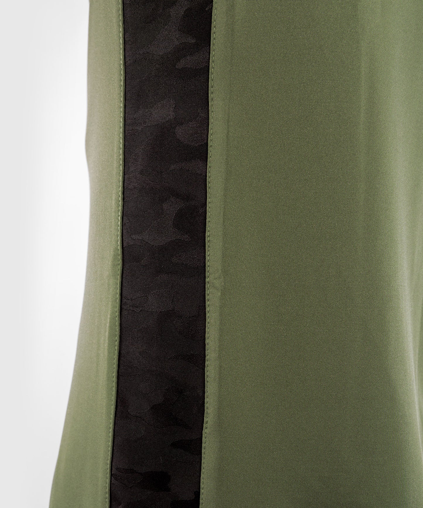 Venum Classic Evo Dry Tech T-shirt - Khaki/Silver