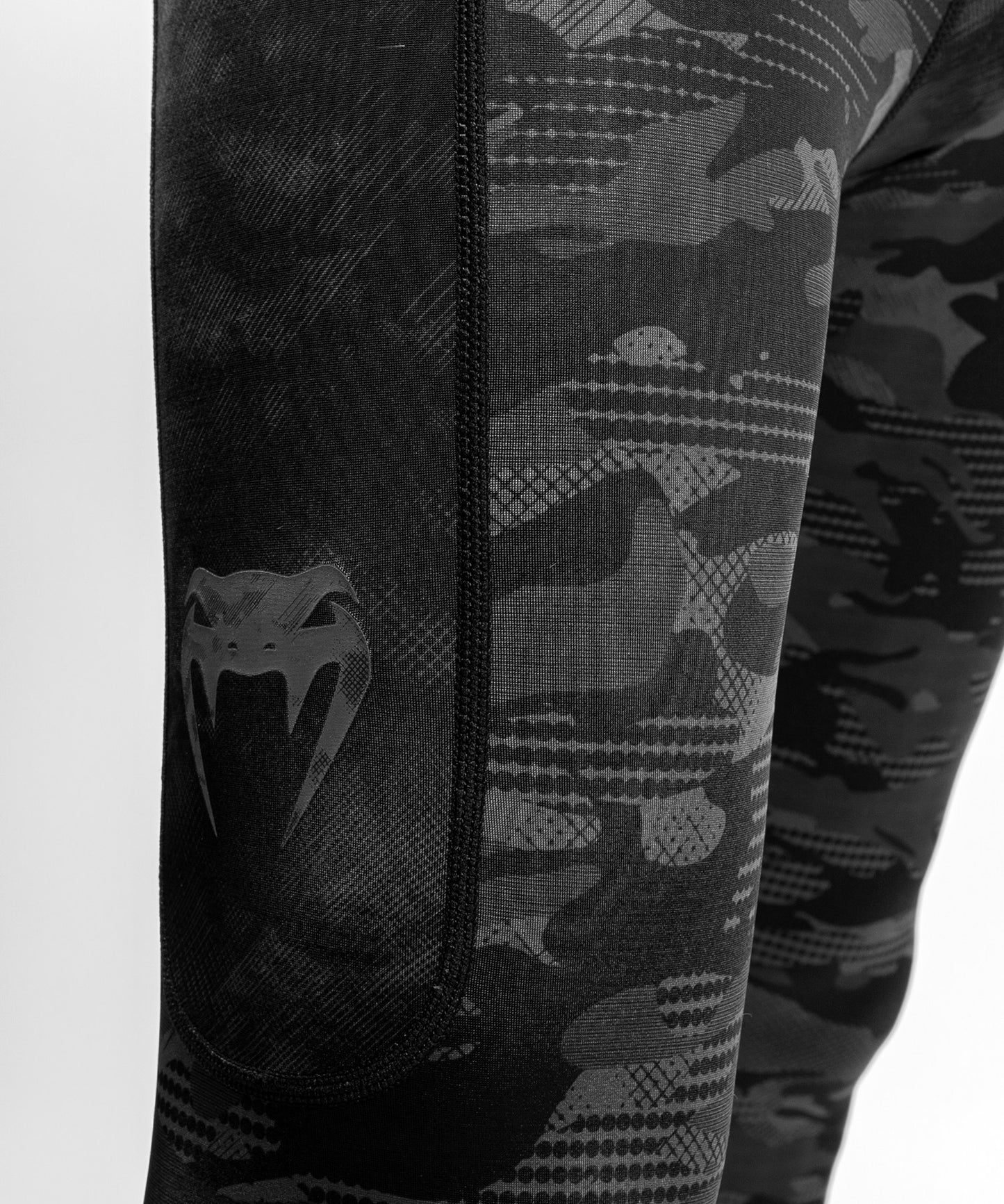 Venum "Defender" Compression Tights - Dark camo