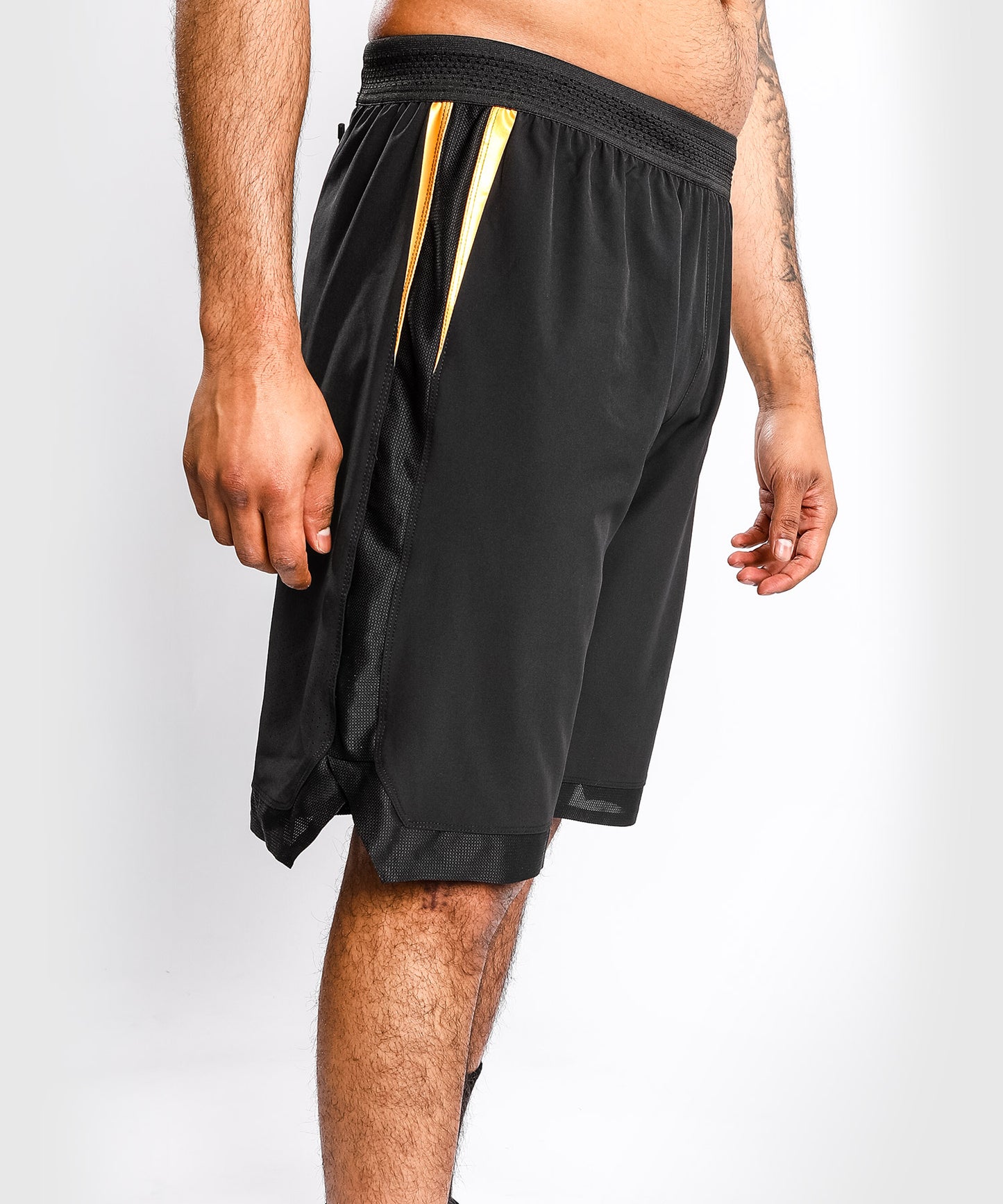 Venum Tempest 2.0 Training Shorts – Black/Gold