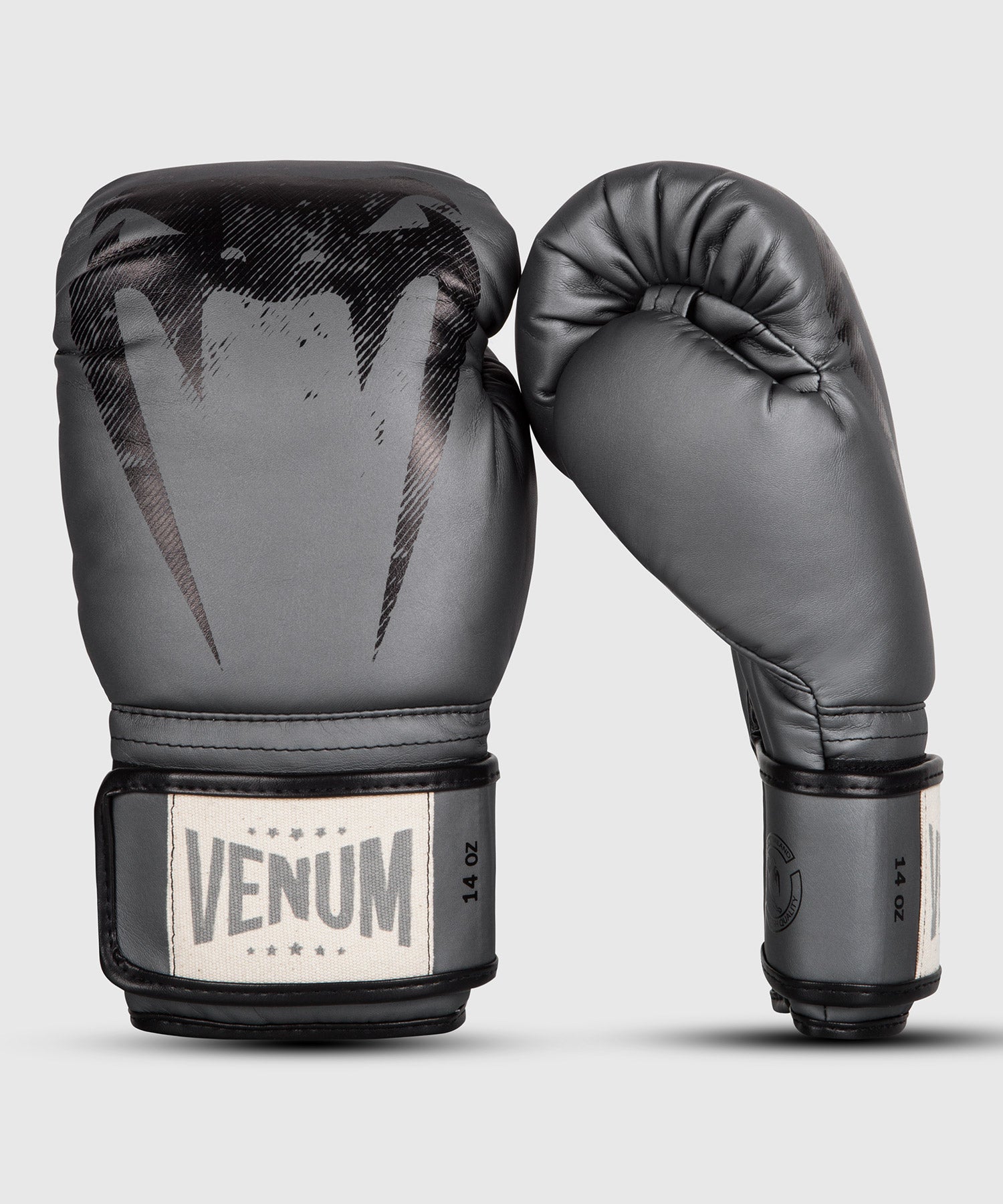 Venum giant gloves top