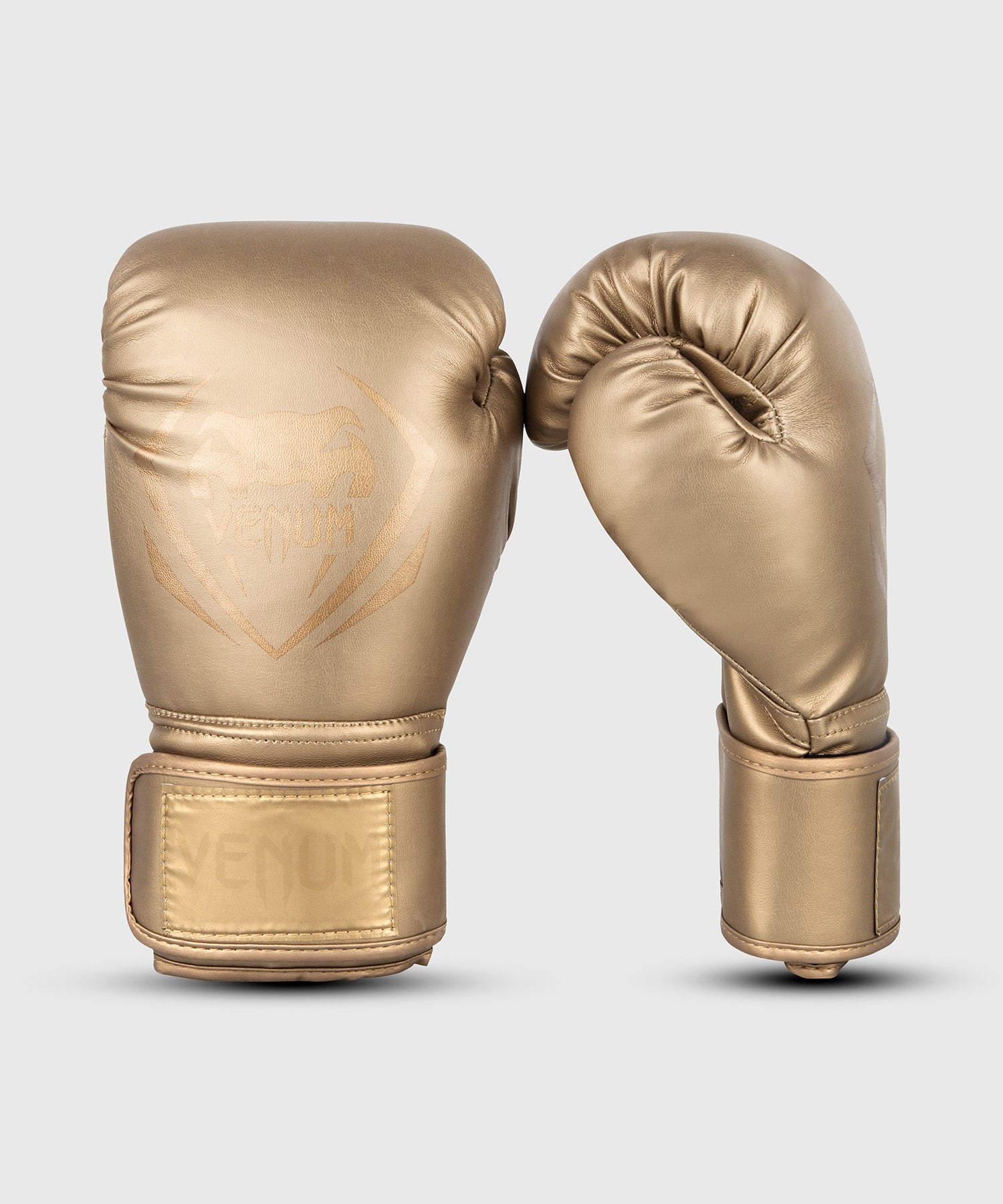 Gold venum boxing gloves 2025