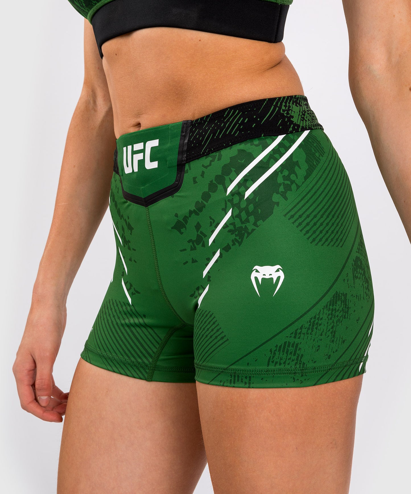 UFC Adrenaline by Venum Authentic Fight Night Women’s Vale Tudo Short - Short Fit - Green