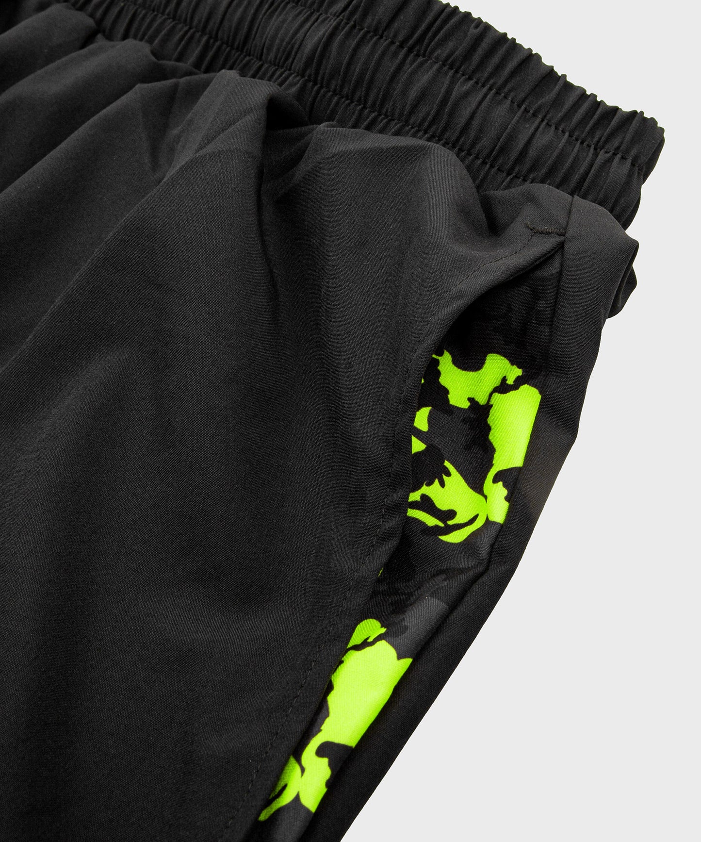 Venum Classic Training Shorts - Black/Neo Yellow