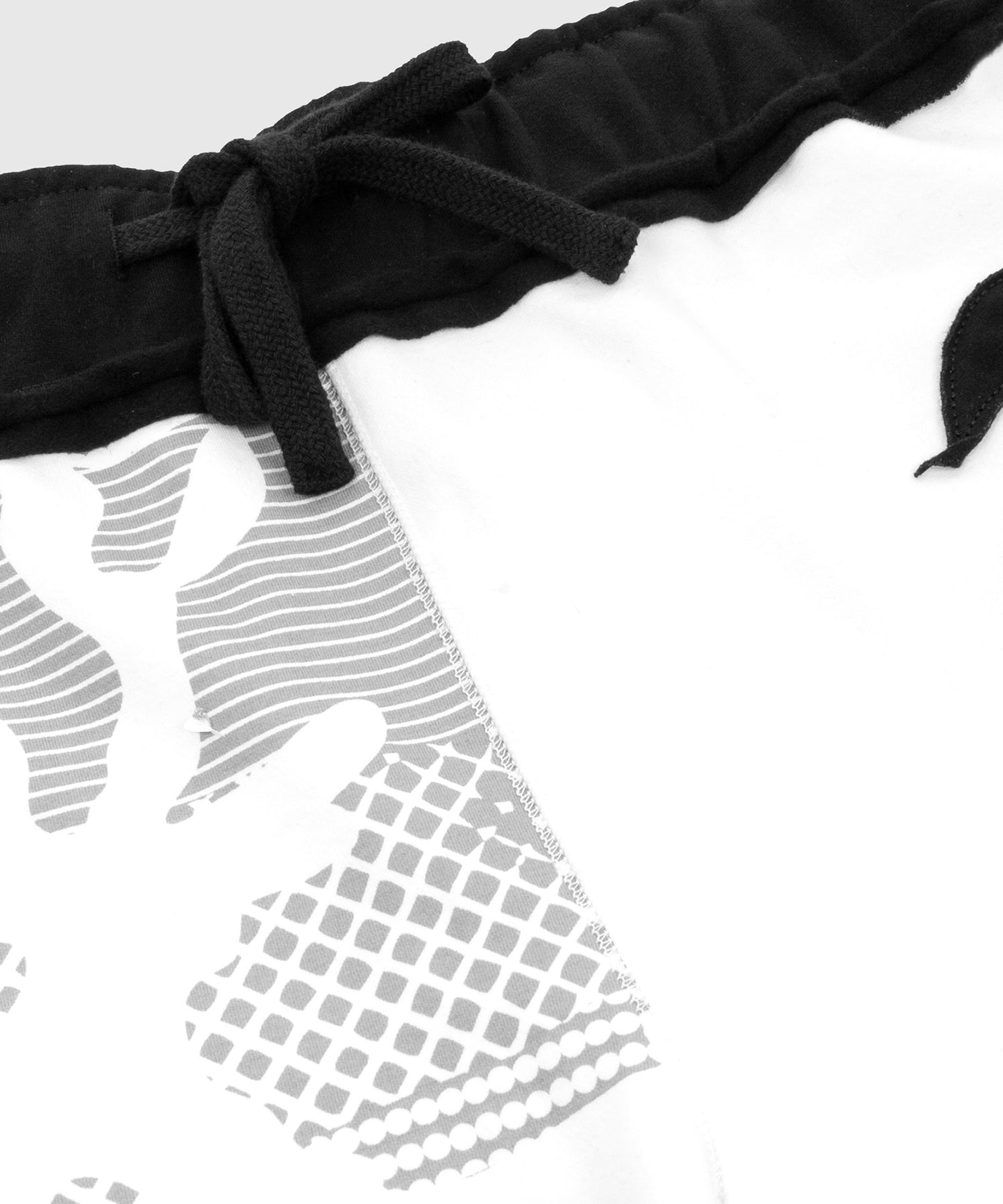 Venum Assault Cotton Shorts - White/Black