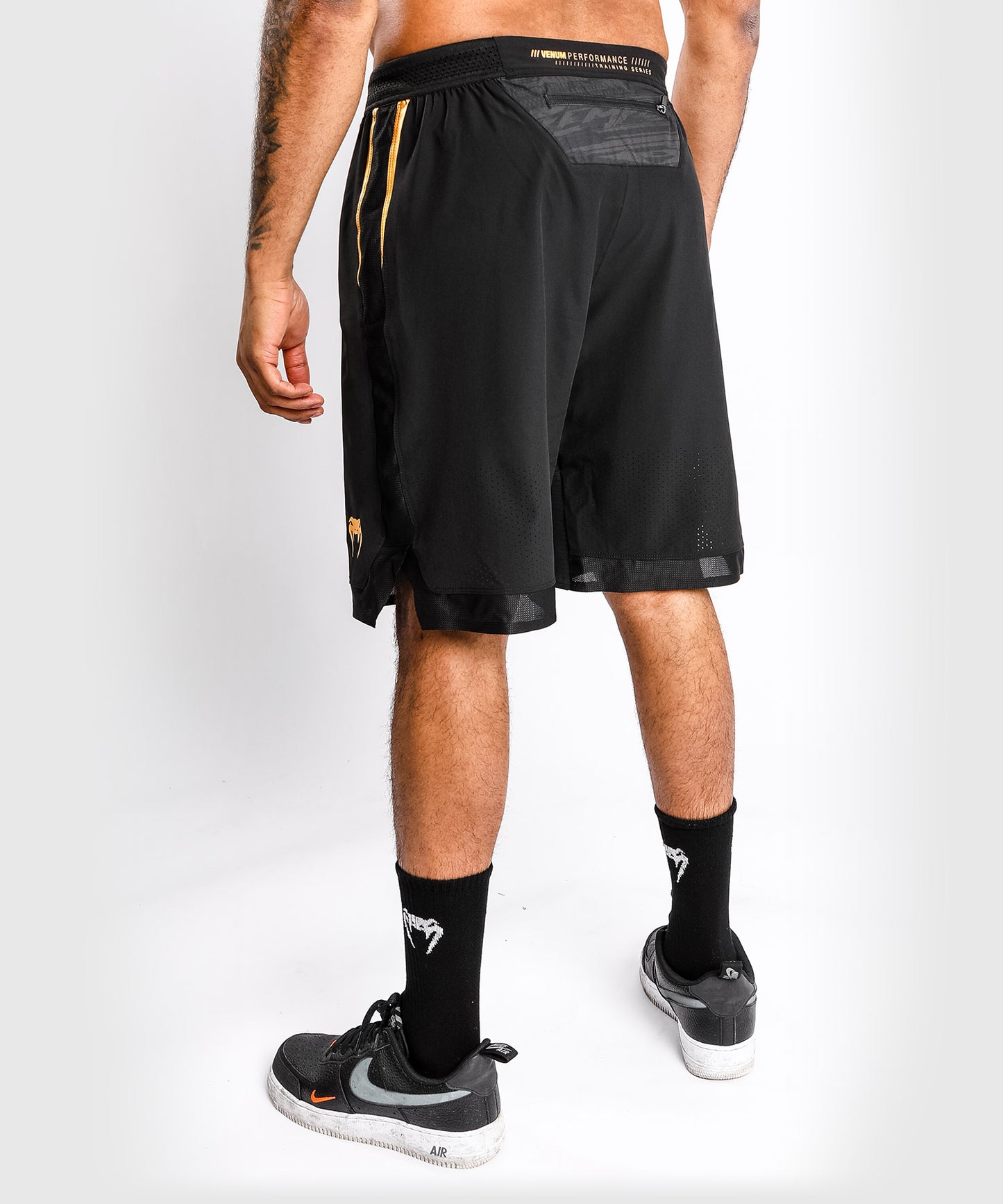 Venum Tempest 2.0 Training Shorts – Black/Gold
