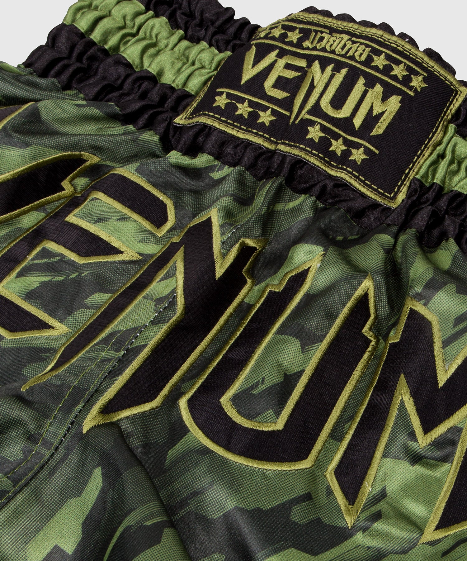 Venum - The Tecmo Muay Thai Shorts are now available worldwide. Enjoy the  Bangkok style! #venum #picoftheday #instacool #bangkok #muaythai  #muaythaishorts #venumgear #venumshorts #tecmo #antoinepinto #boxinggloves  #traininggear